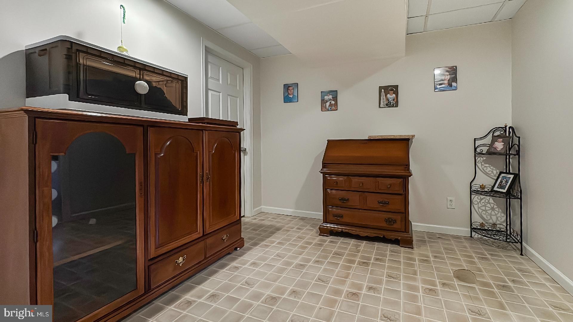 HIGH RIDGE - Residential