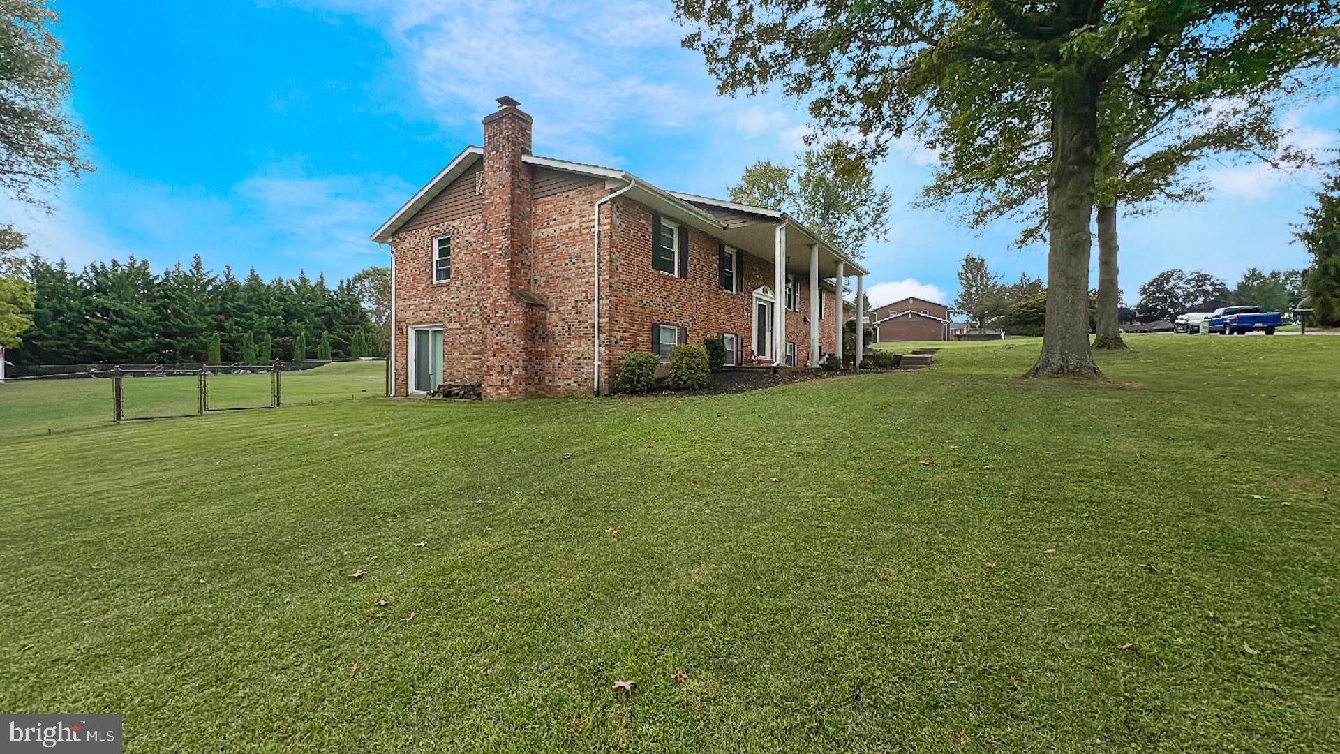 HIGH RIDGE - Residential