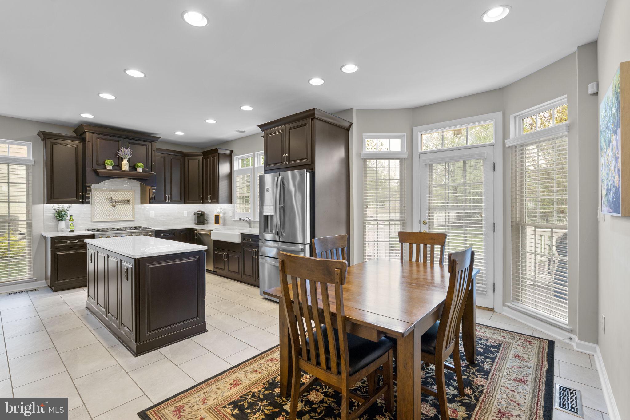 GROVEMONT - Residential