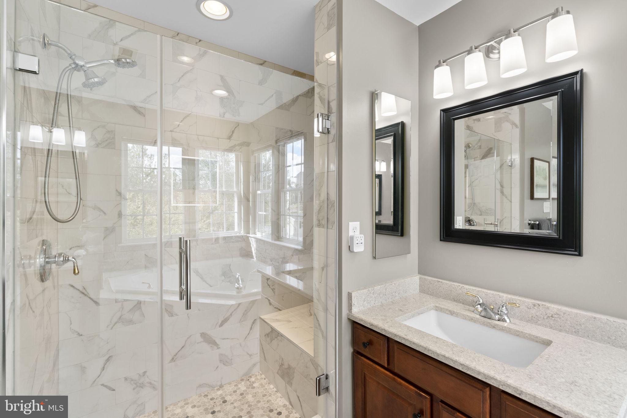 GROVEMONT - Residential