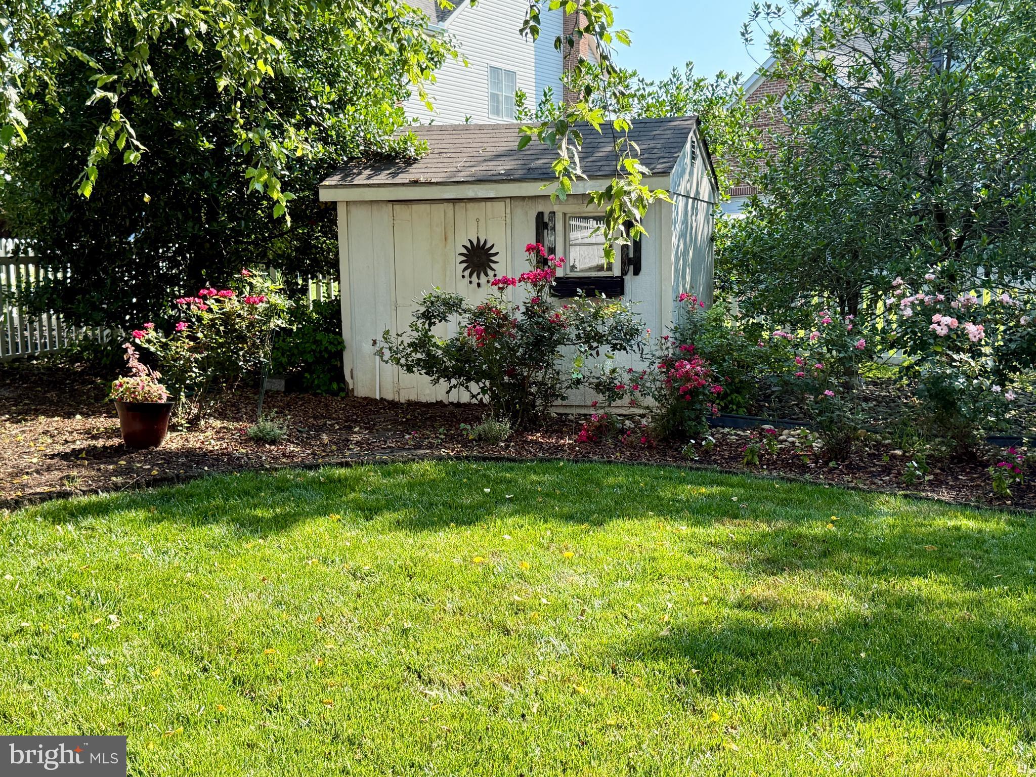 GROVEMONT - Residential