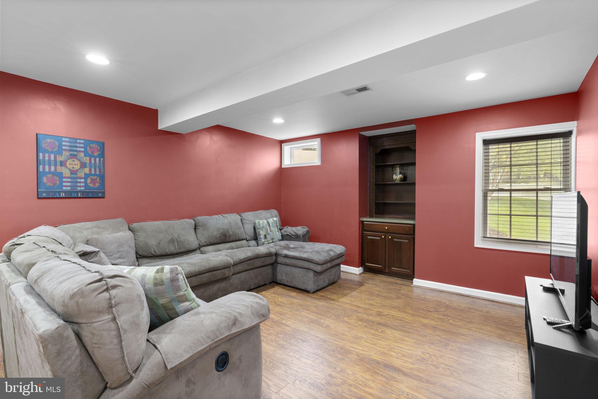 GROVEMONT - Residential