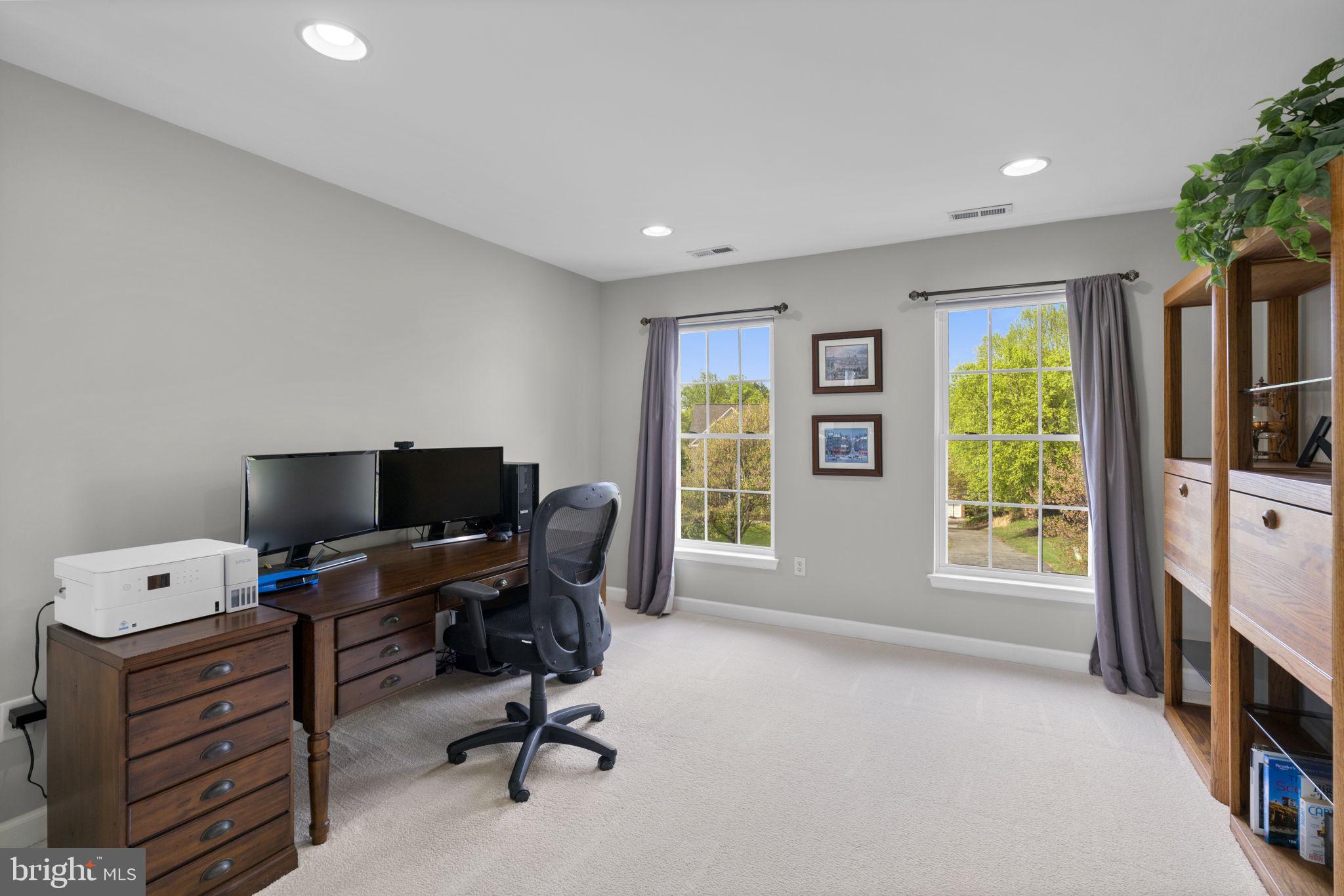 GROVEMONT - Residential