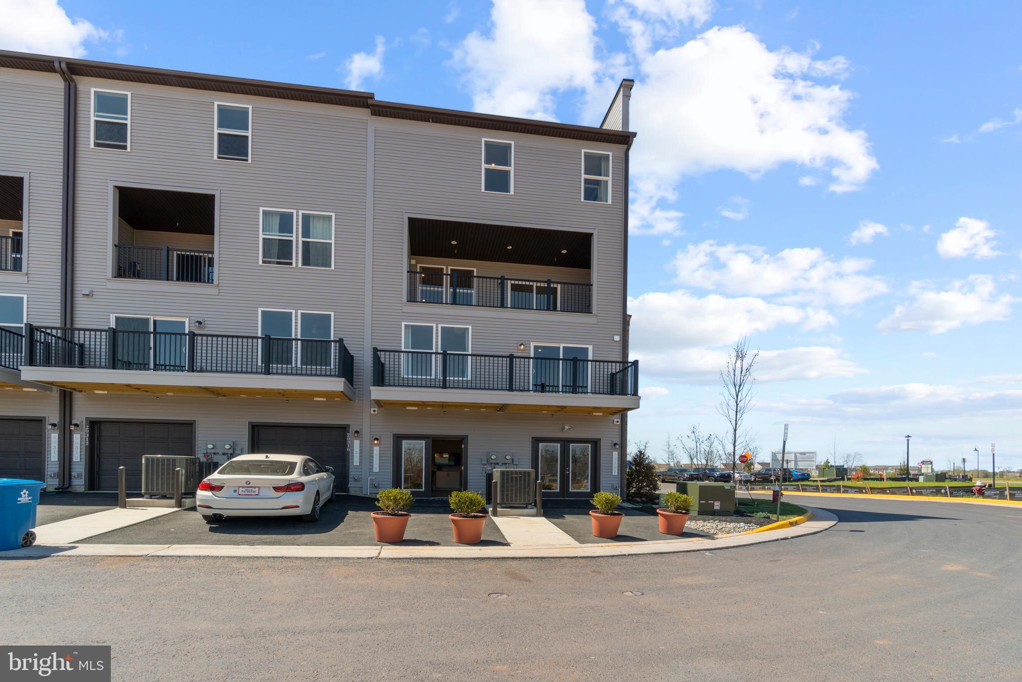 ASHBROOK PLACE - Residential