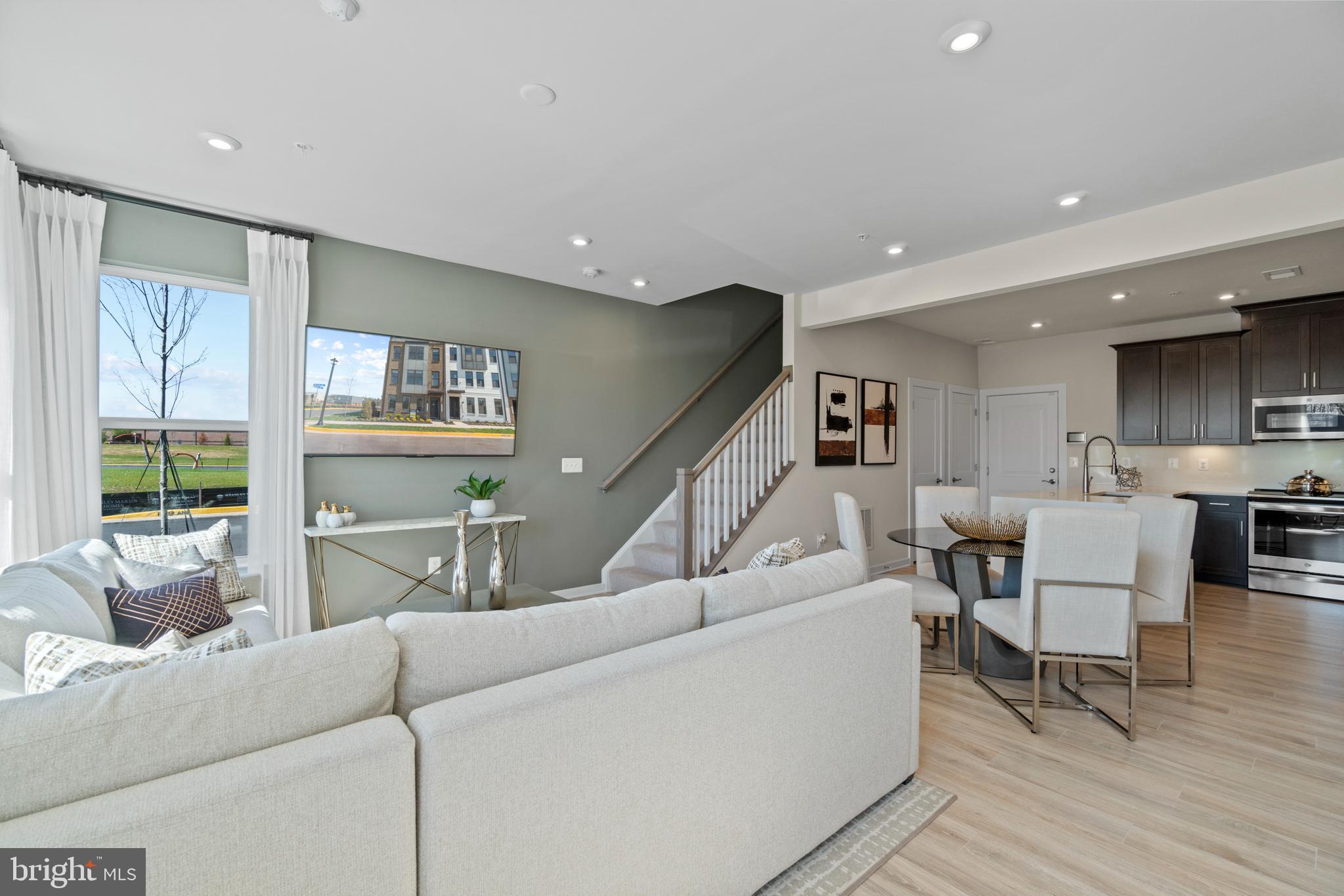 ASHBROOK PLACE - Residential