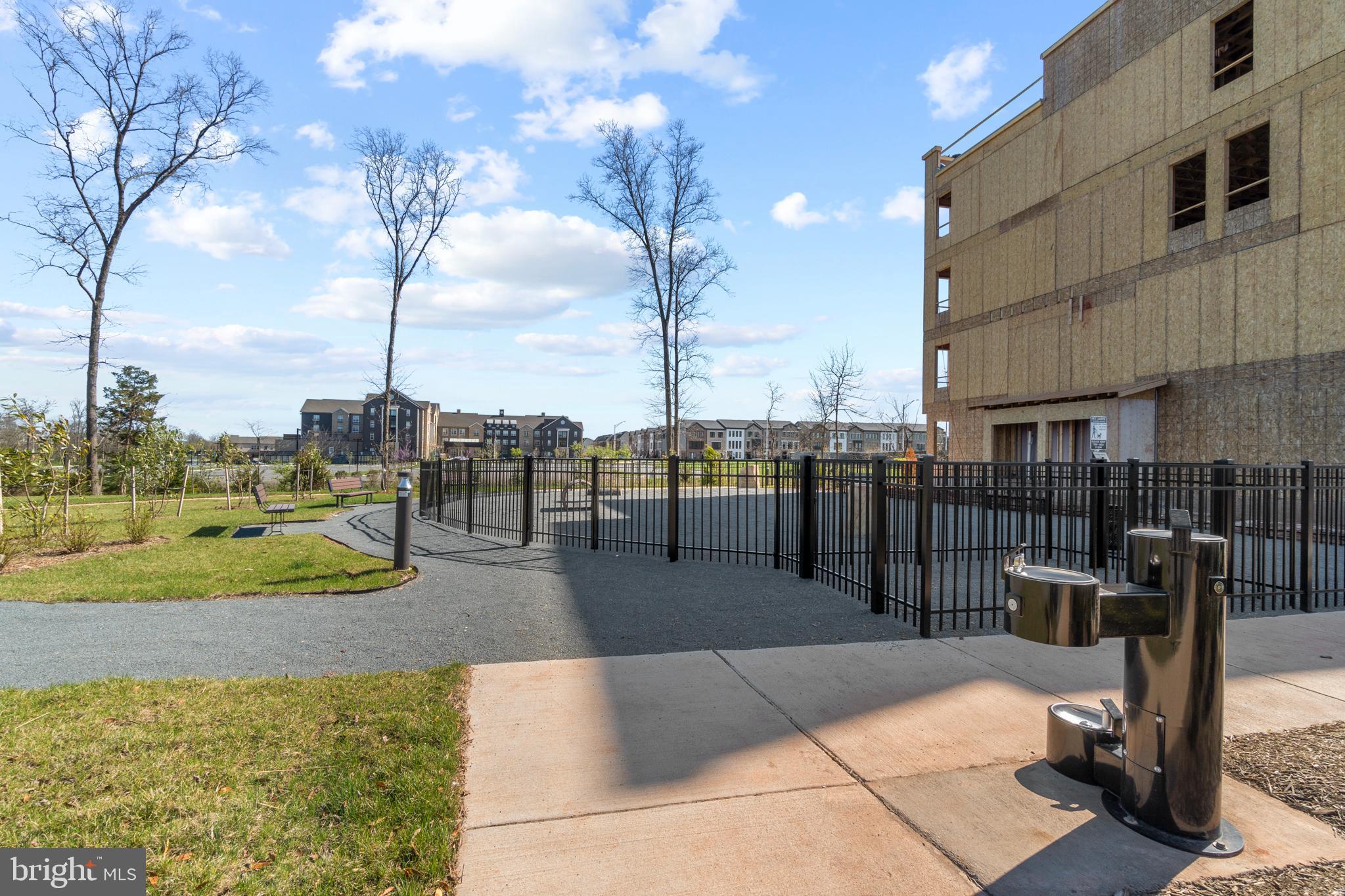 ASHBROOK PLACE - Residential