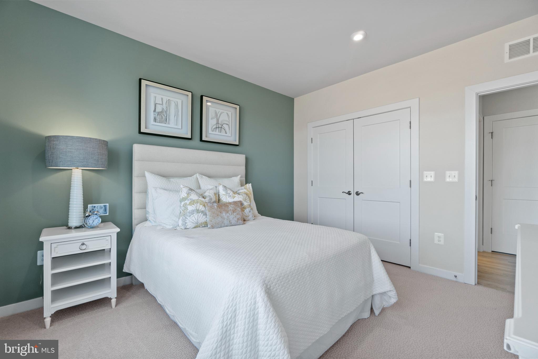 ASHBROOK PLACE - Residential