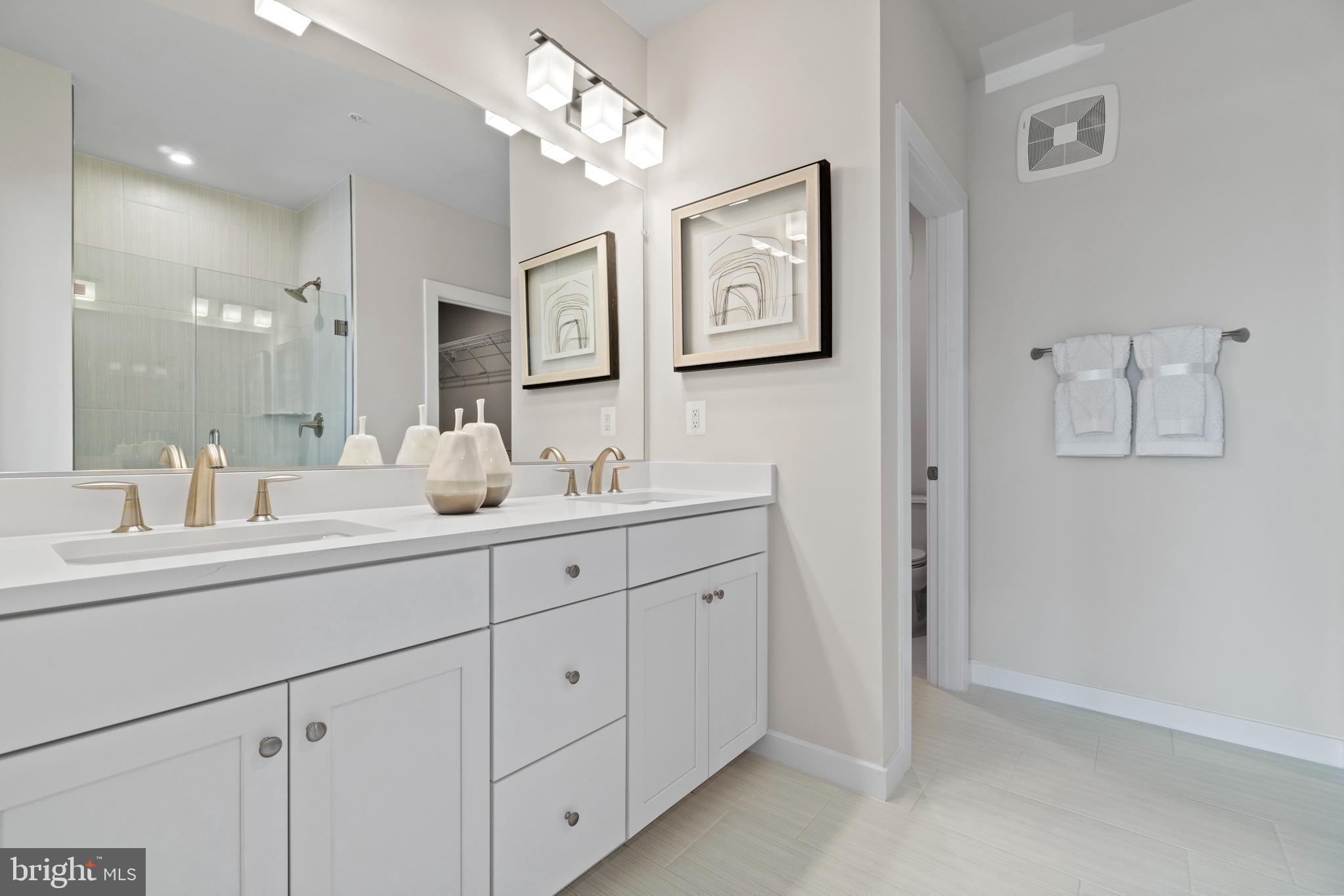 ASHBROOK PLACE - Residential