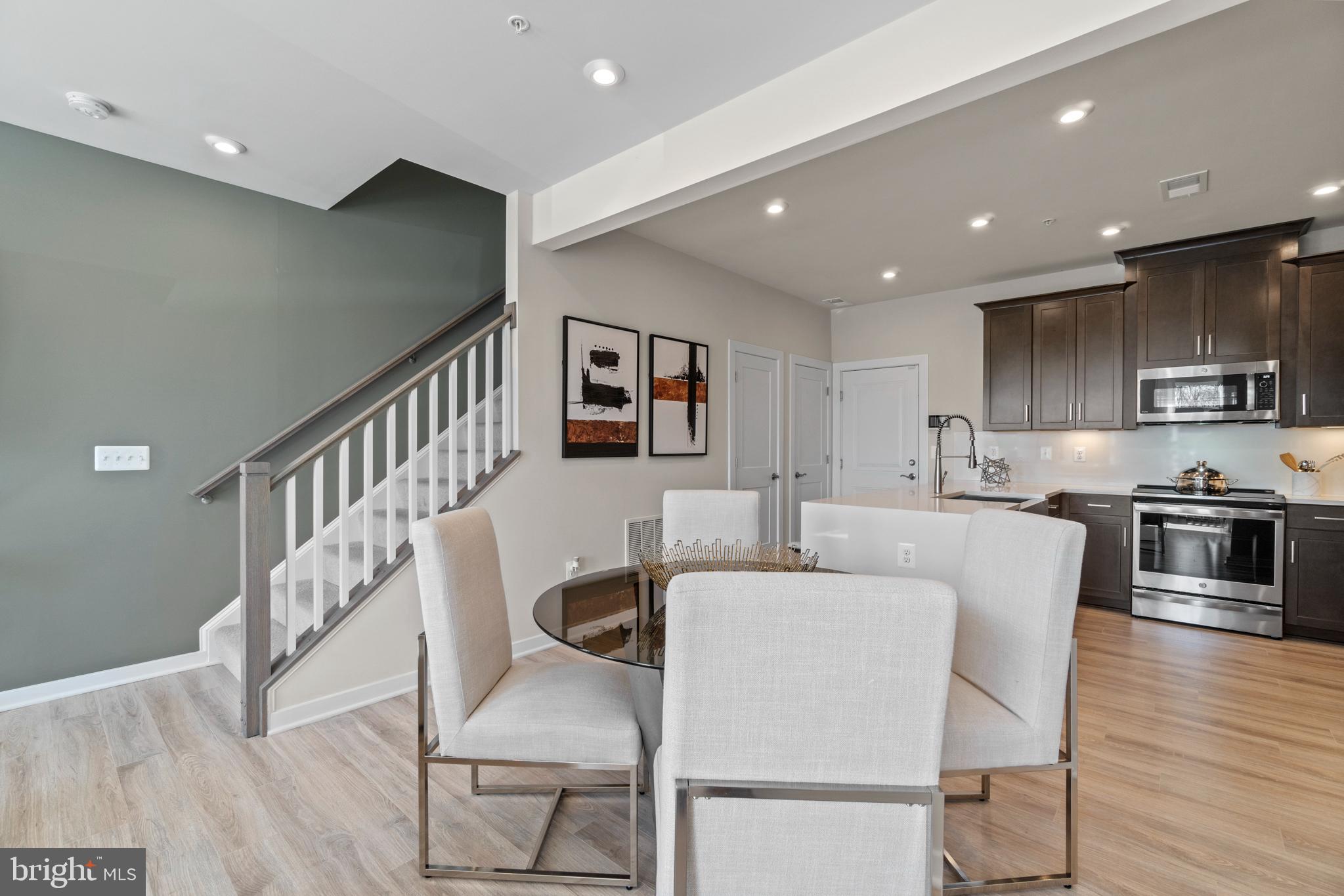 ASHBROOK PLACE - Residential