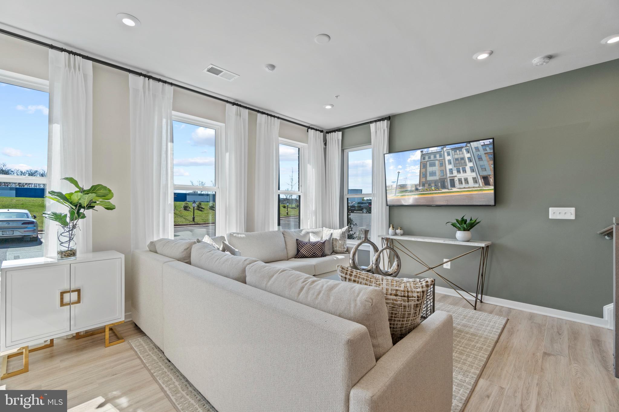 ASHBROOK PLACE - Residential