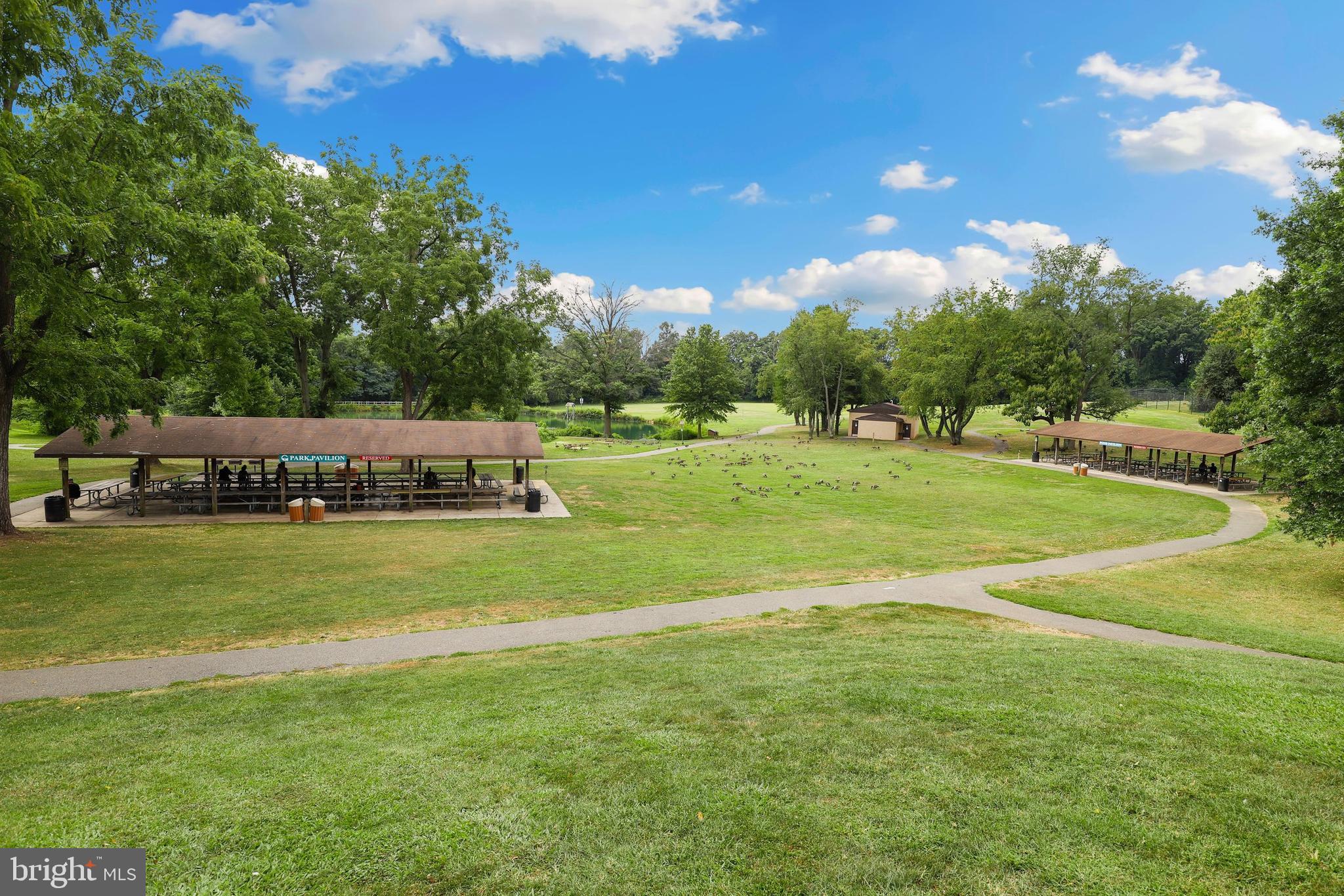 SUMMIT HALL RESERVE - Residential