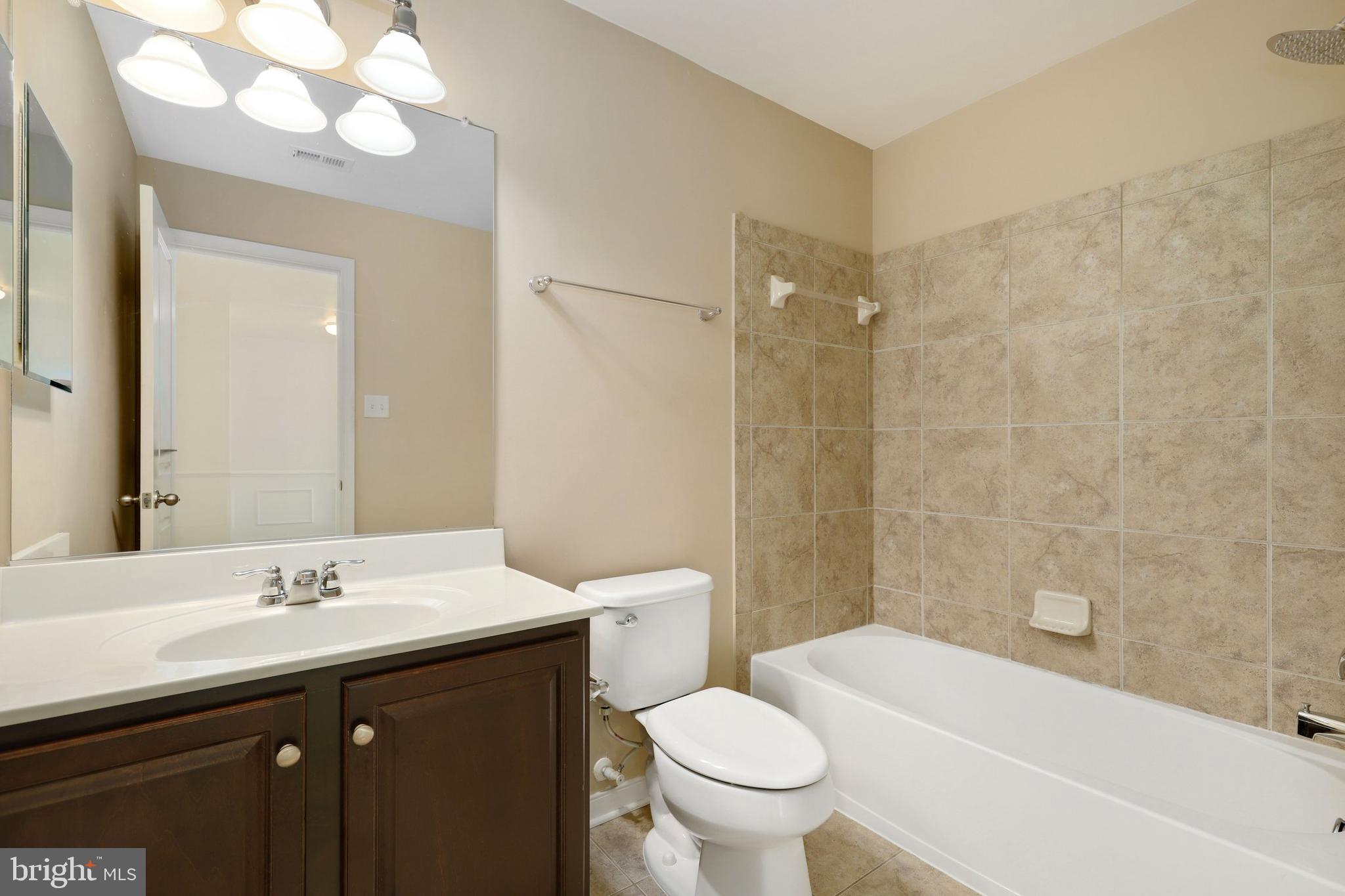 SUMMIT HALL RESERVE - Residential