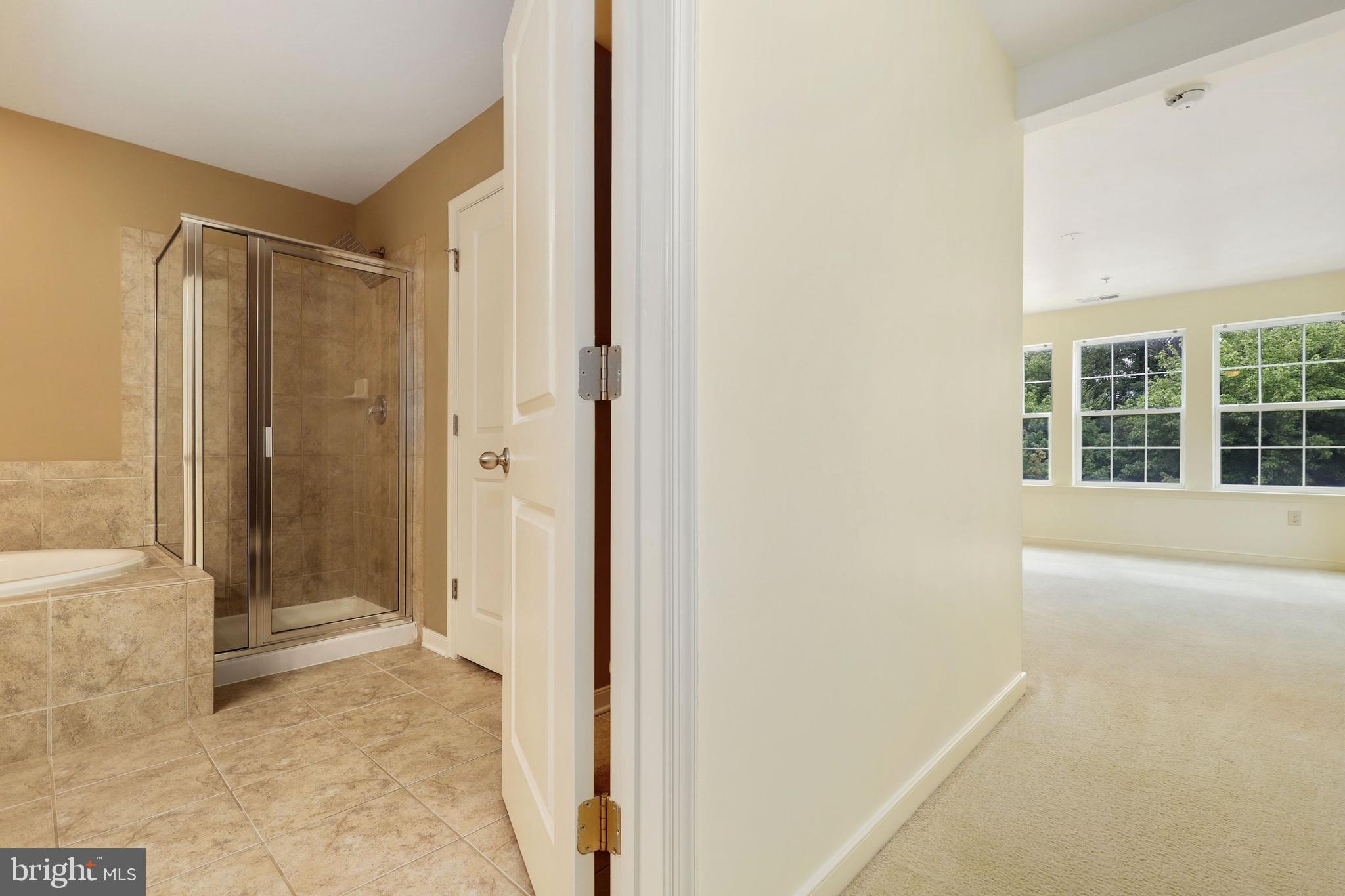 SUMMIT HALL RESERVE - Residential