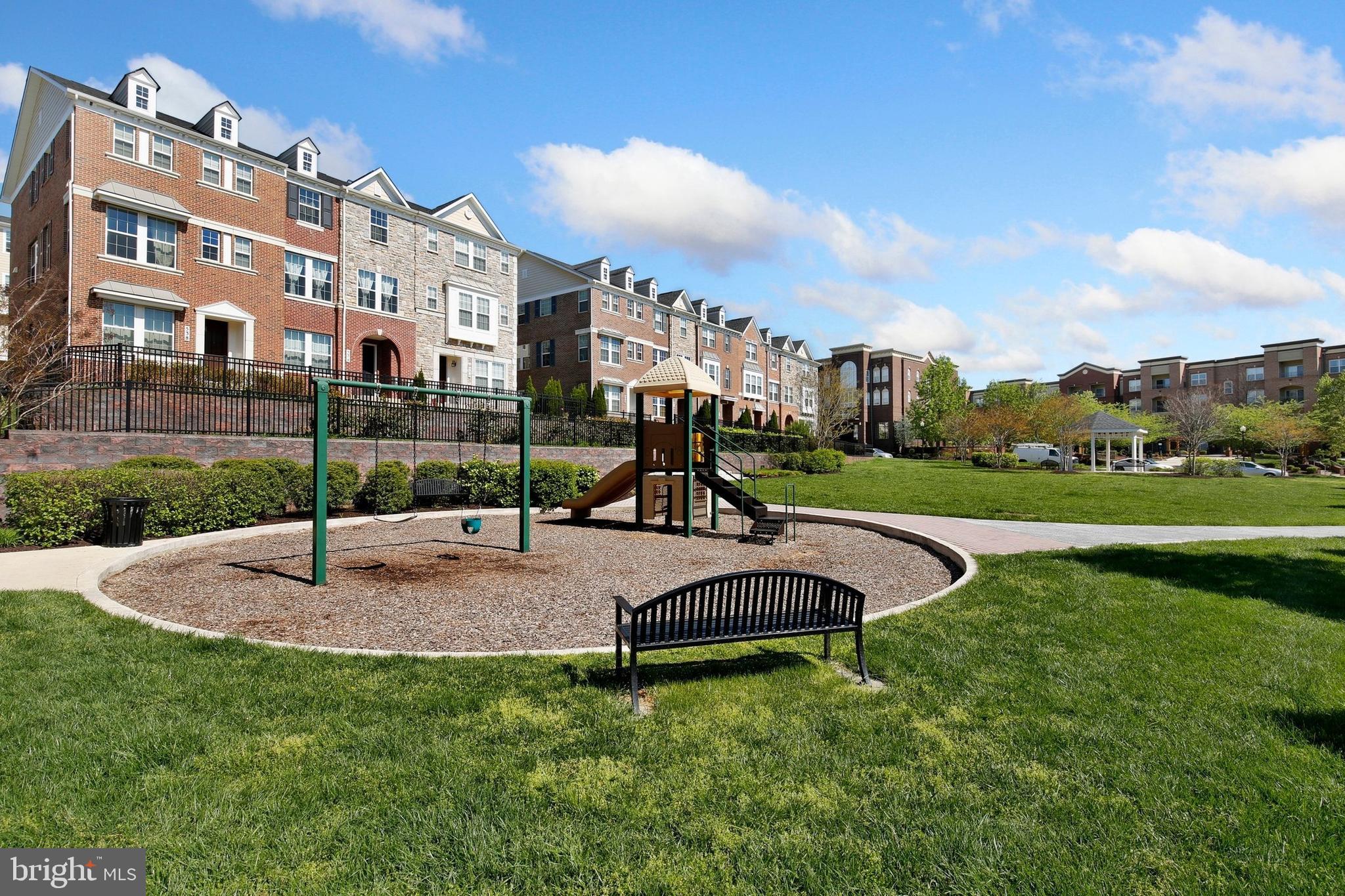 SUMMIT HALL RESERVE - Residential