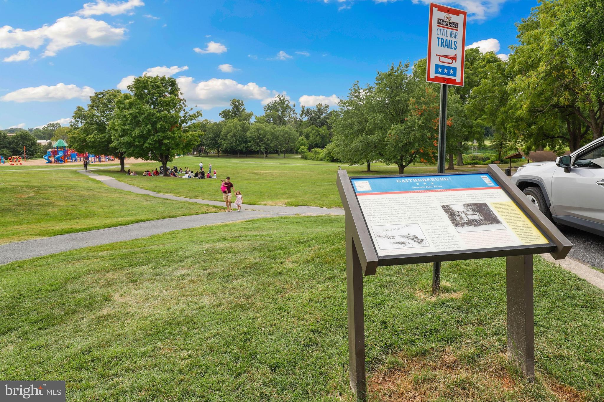 SUMMIT HALL RESERVE - Residential