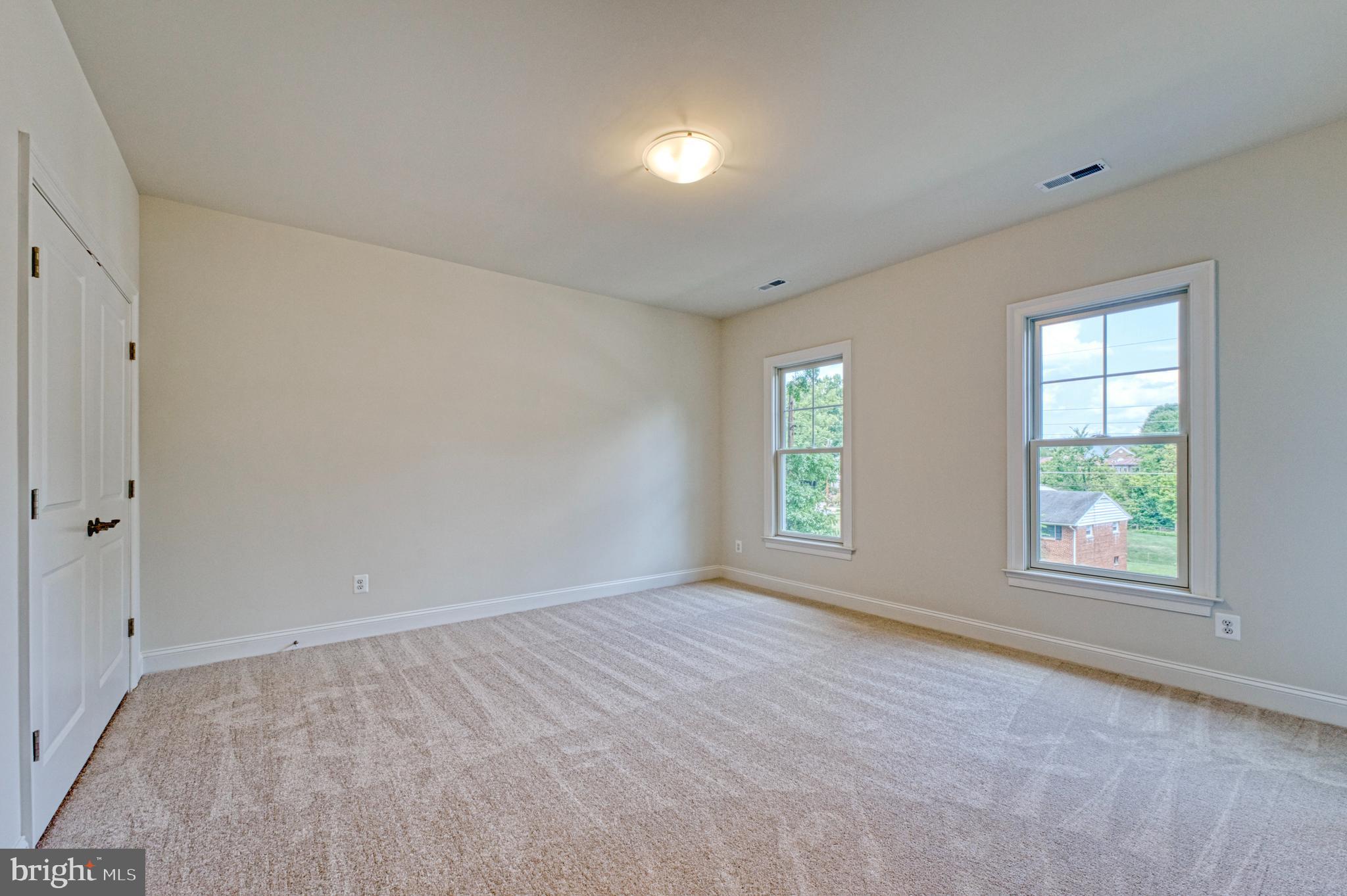 BROYHILLS MCLEAN ESTATES - Residential