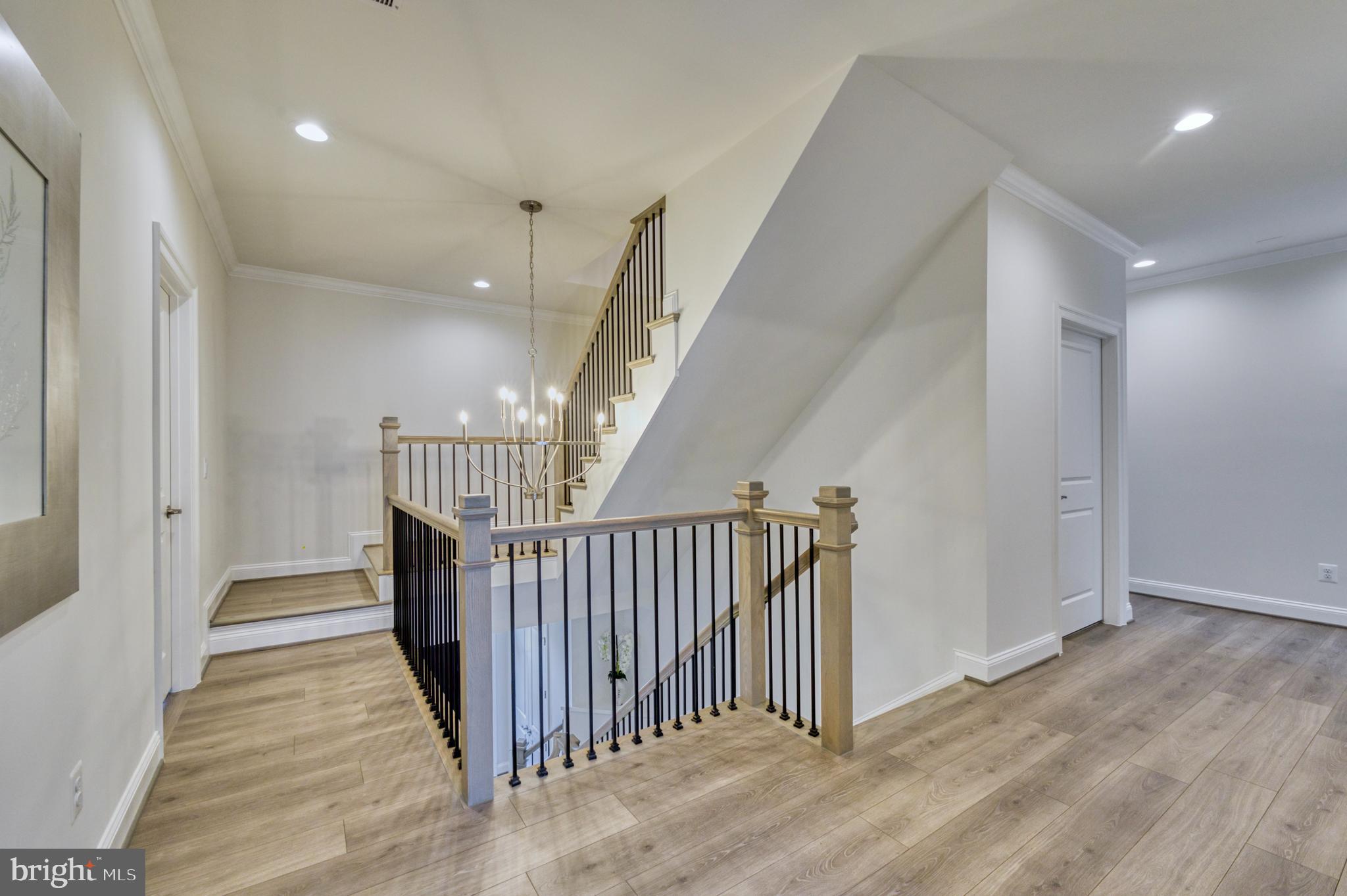 BROYHILLS MCLEAN ESTATES - Residential