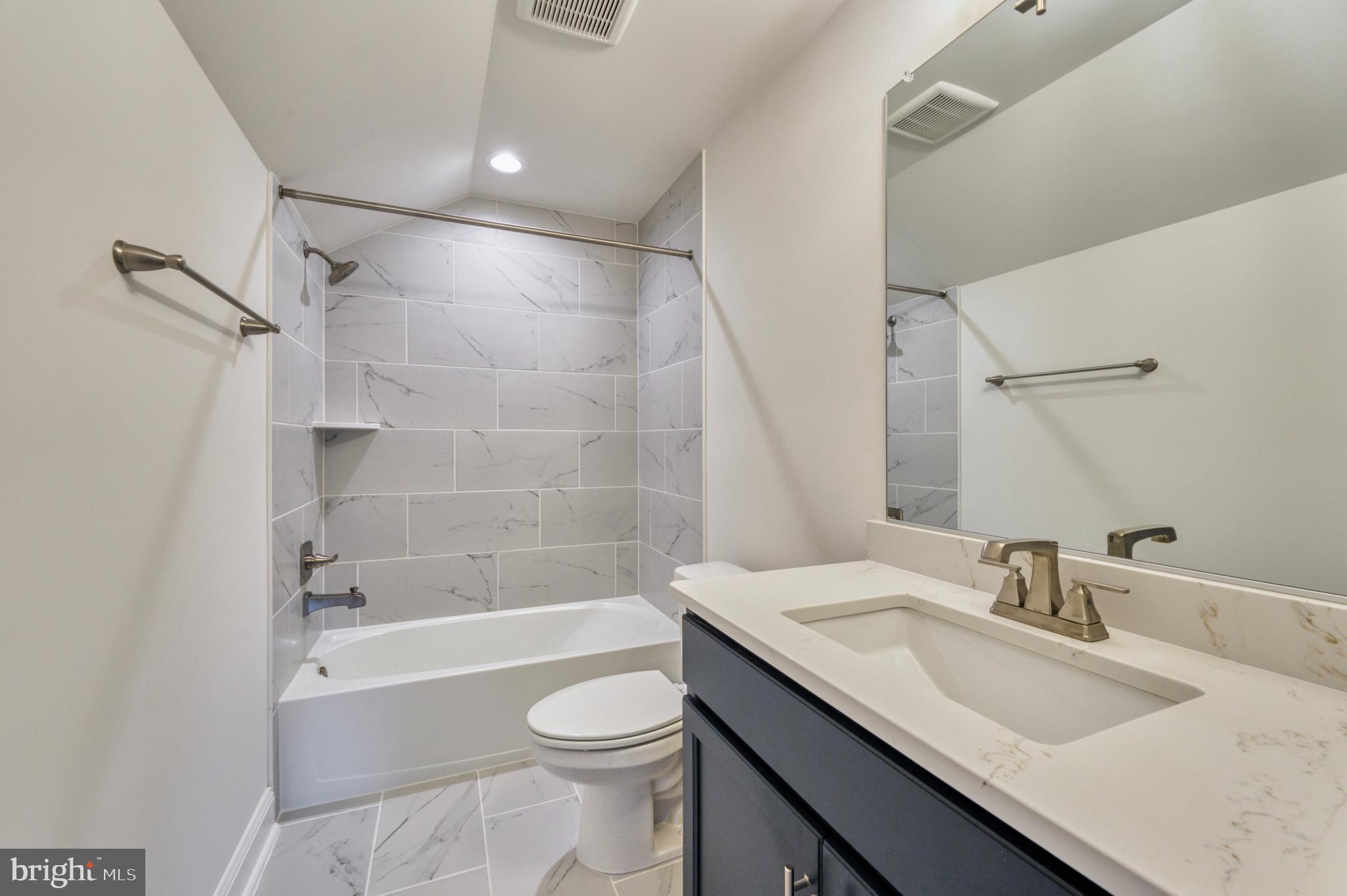 BROYHILLS MCLEAN ESTATES - Residential