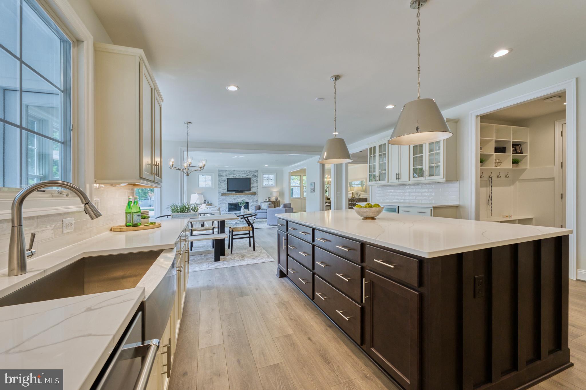 BROYHILLS MCLEAN ESTATES - Residential