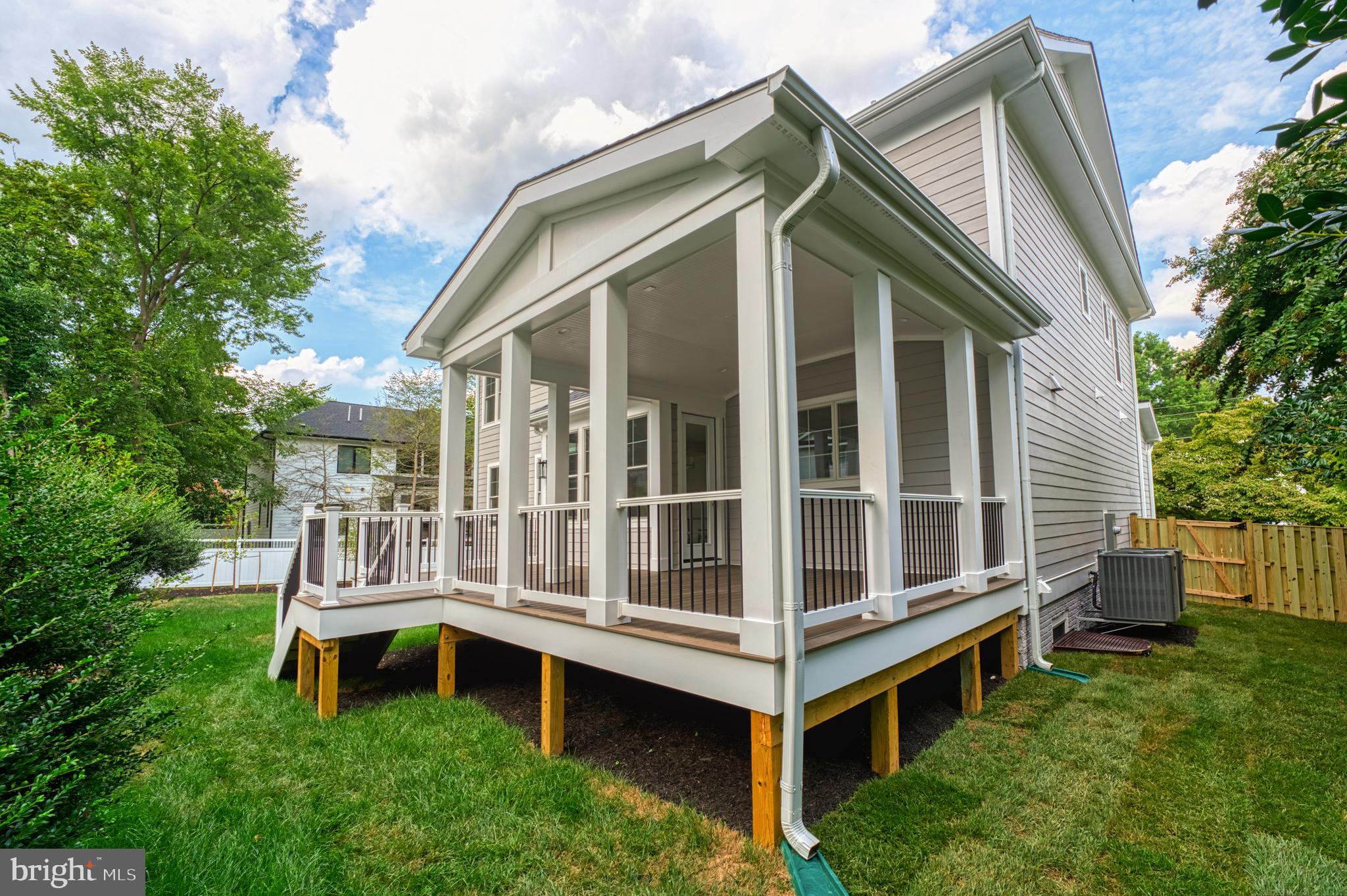 BROYHILLS MCLEAN ESTATES - Residential