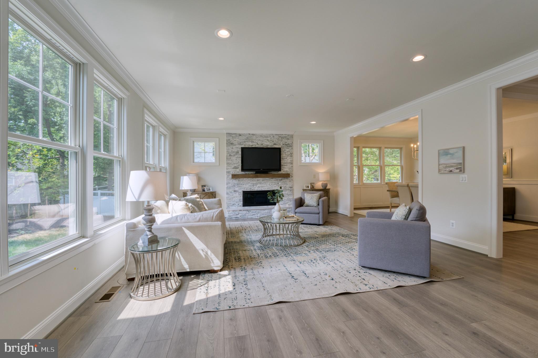 BROYHILLS MCLEAN ESTATES - Residential