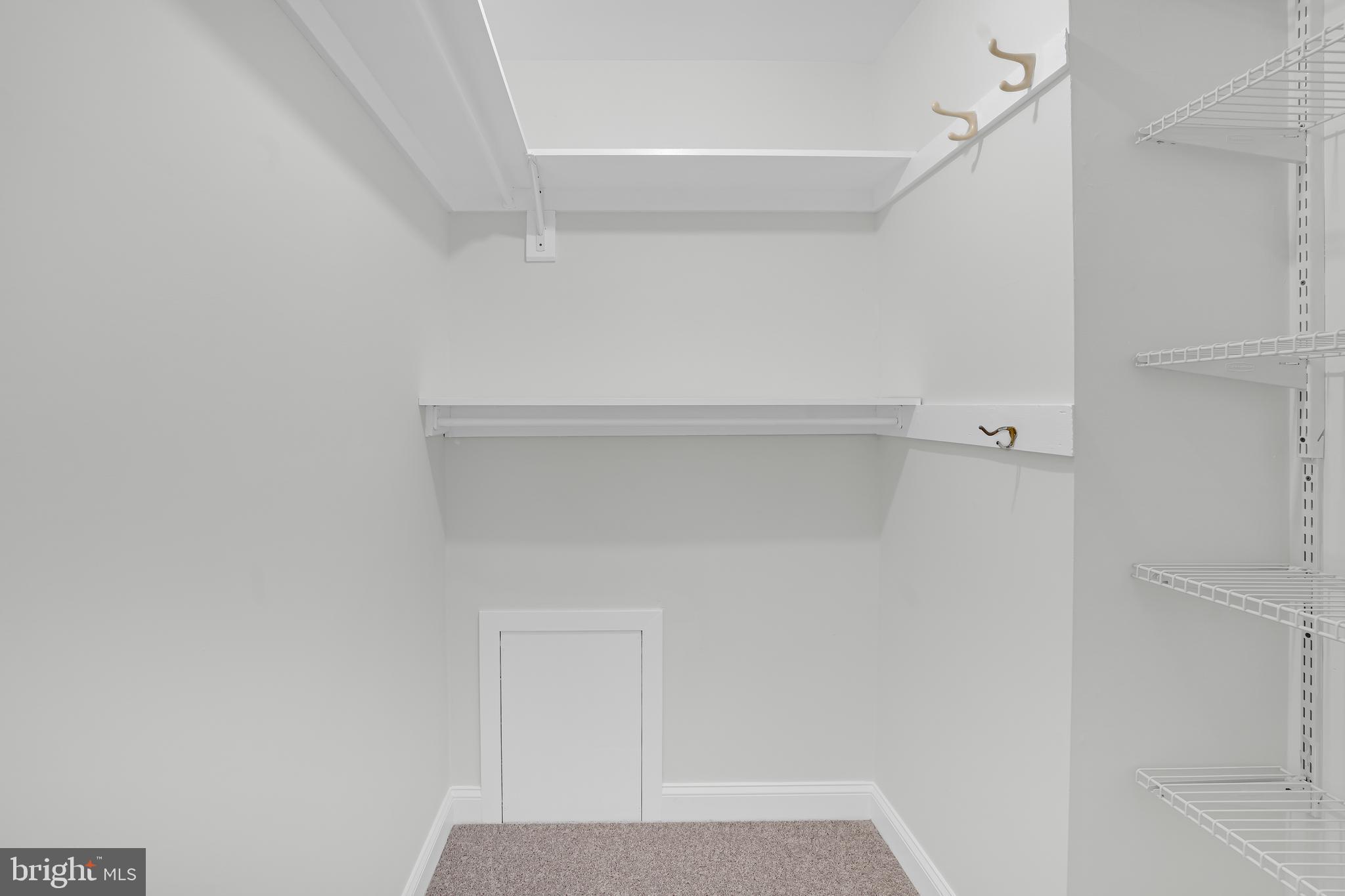 PINES CONDOMINIUM - Residential