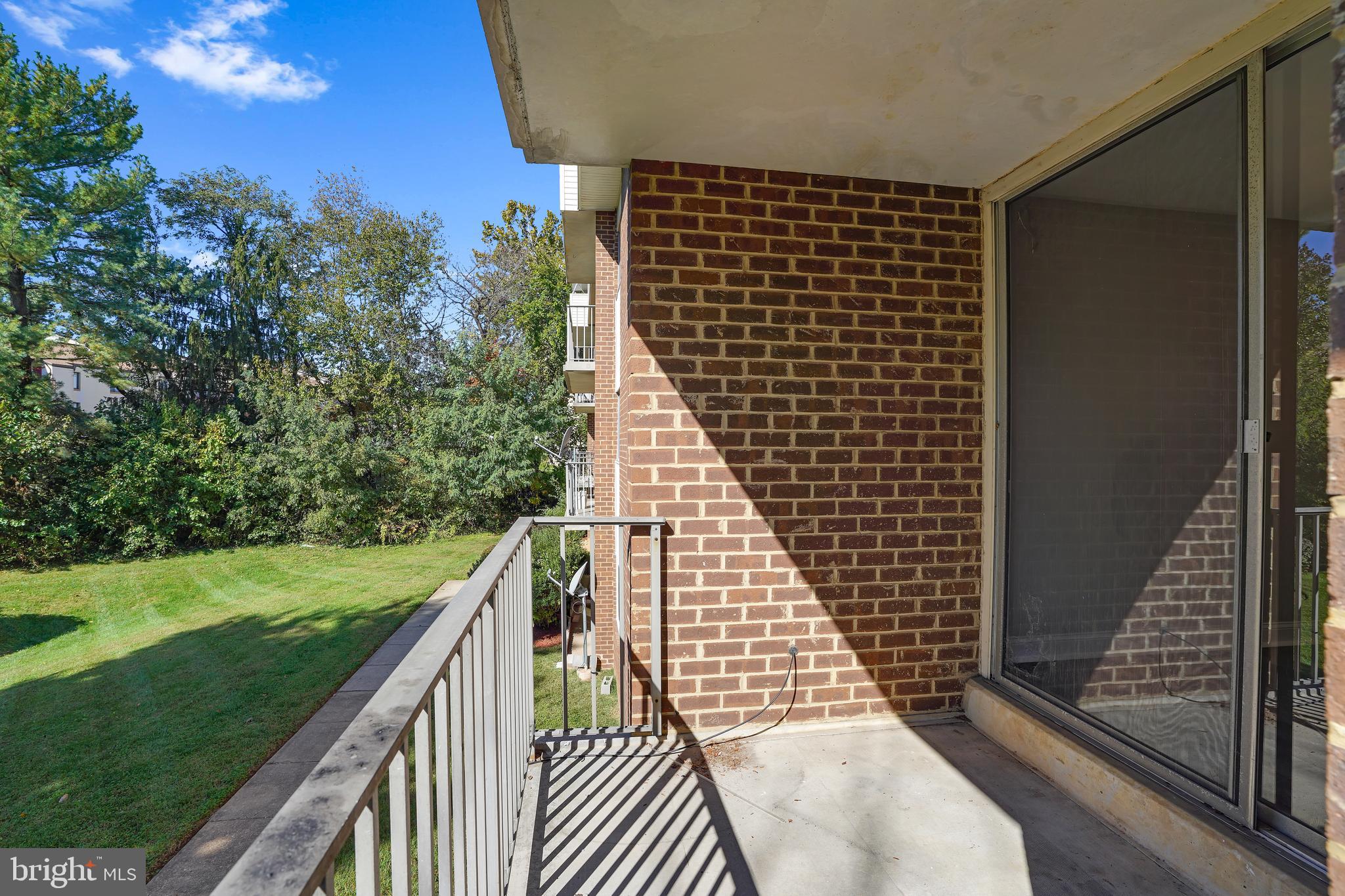 PINES CONDOMINIUM - Residential