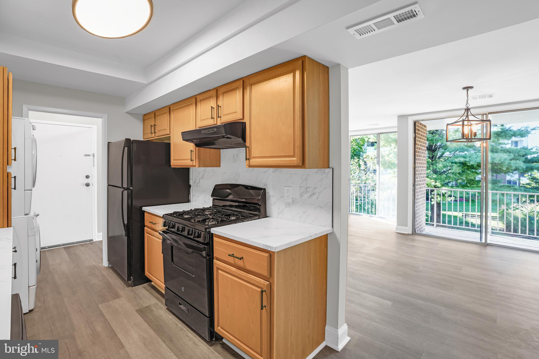 PINES CONDOMINIUM - Residential