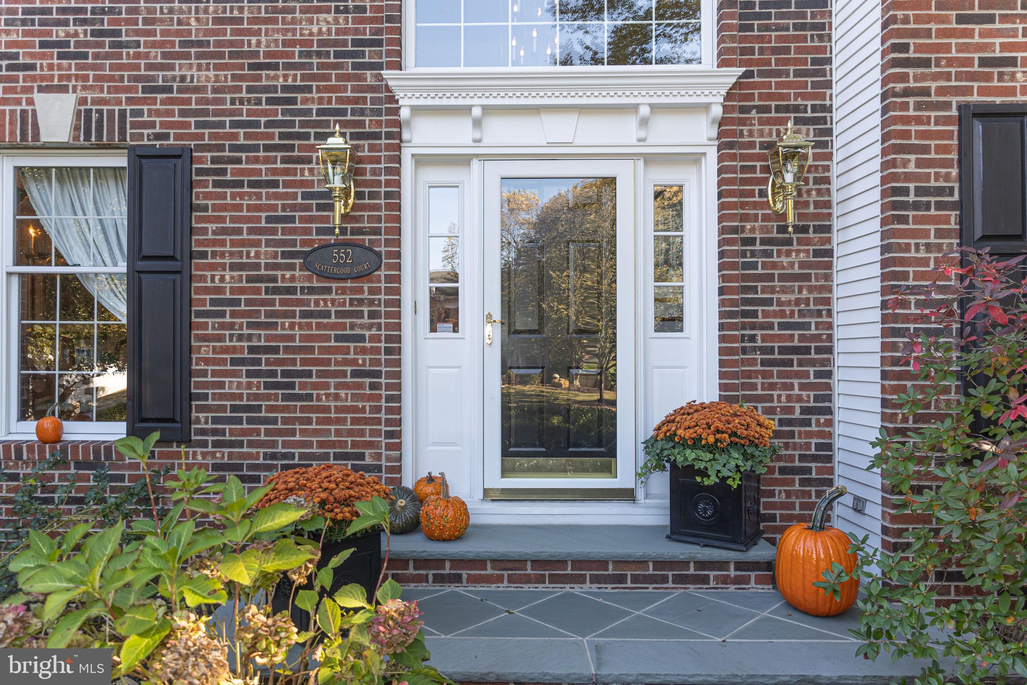 RIVERGATE - Residential