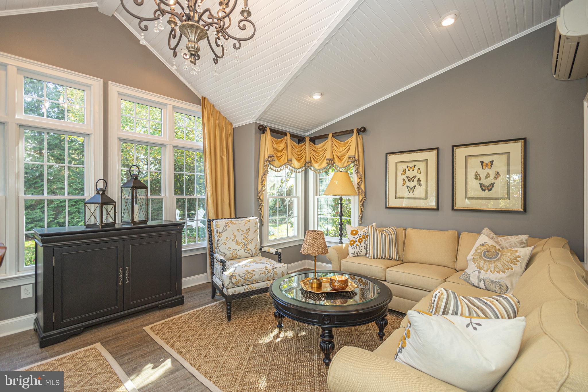 RIVERGATE - Residential