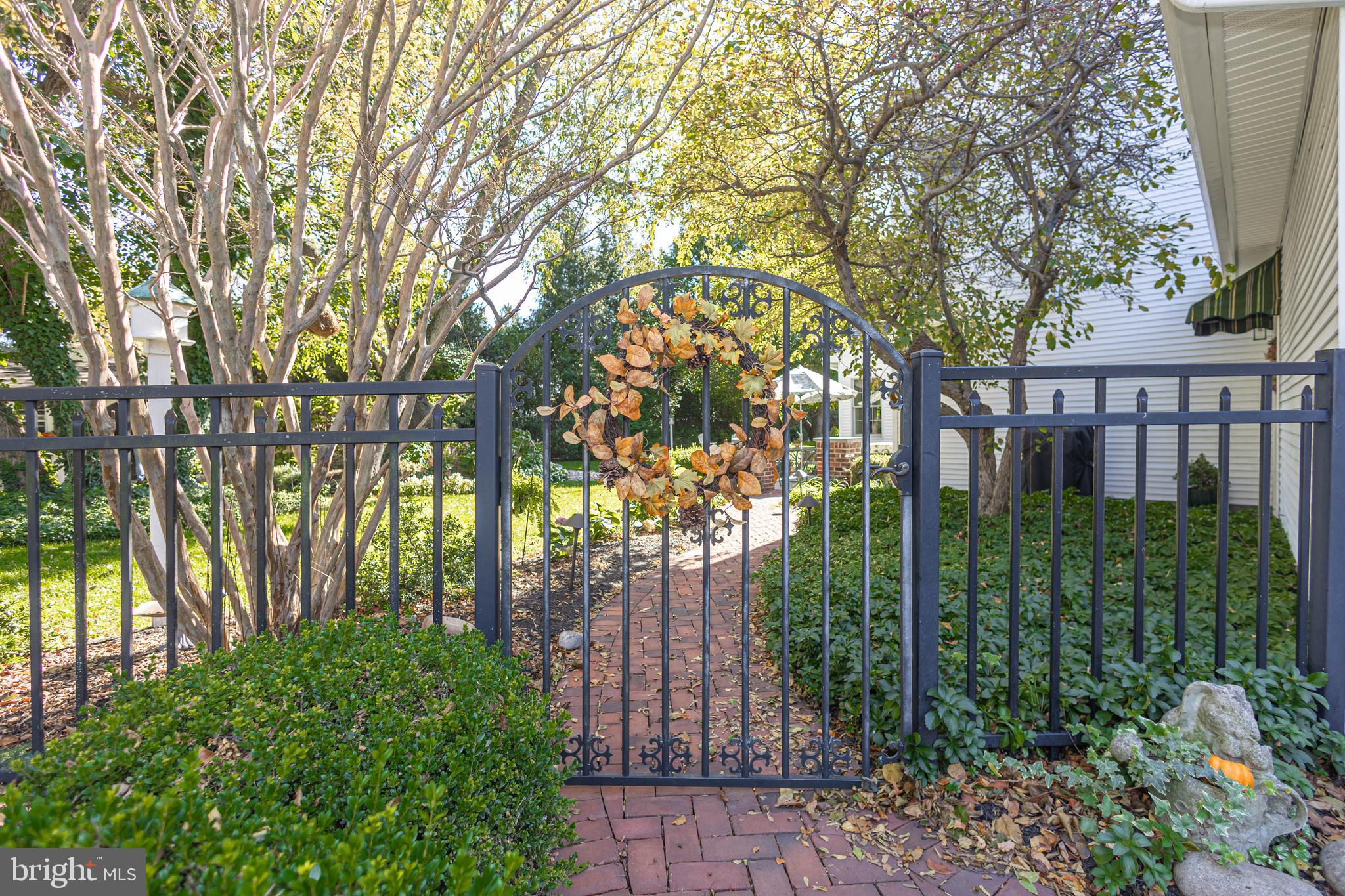 RIVERGATE - Residential