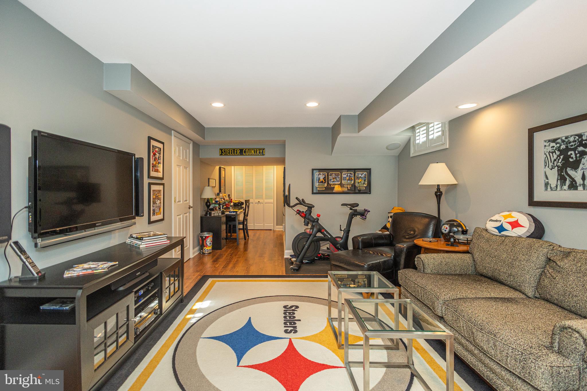 RIVERGATE - Residential