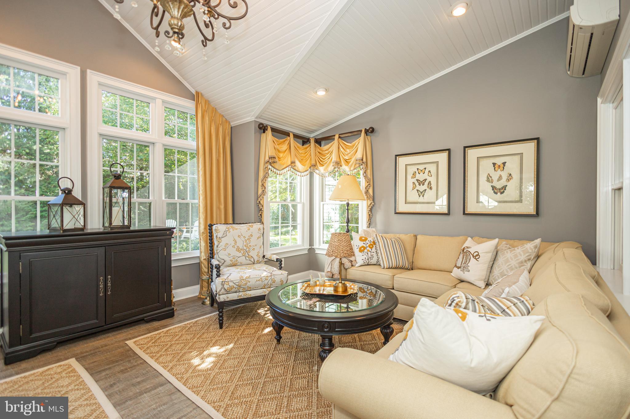 RIVERGATE - Residential