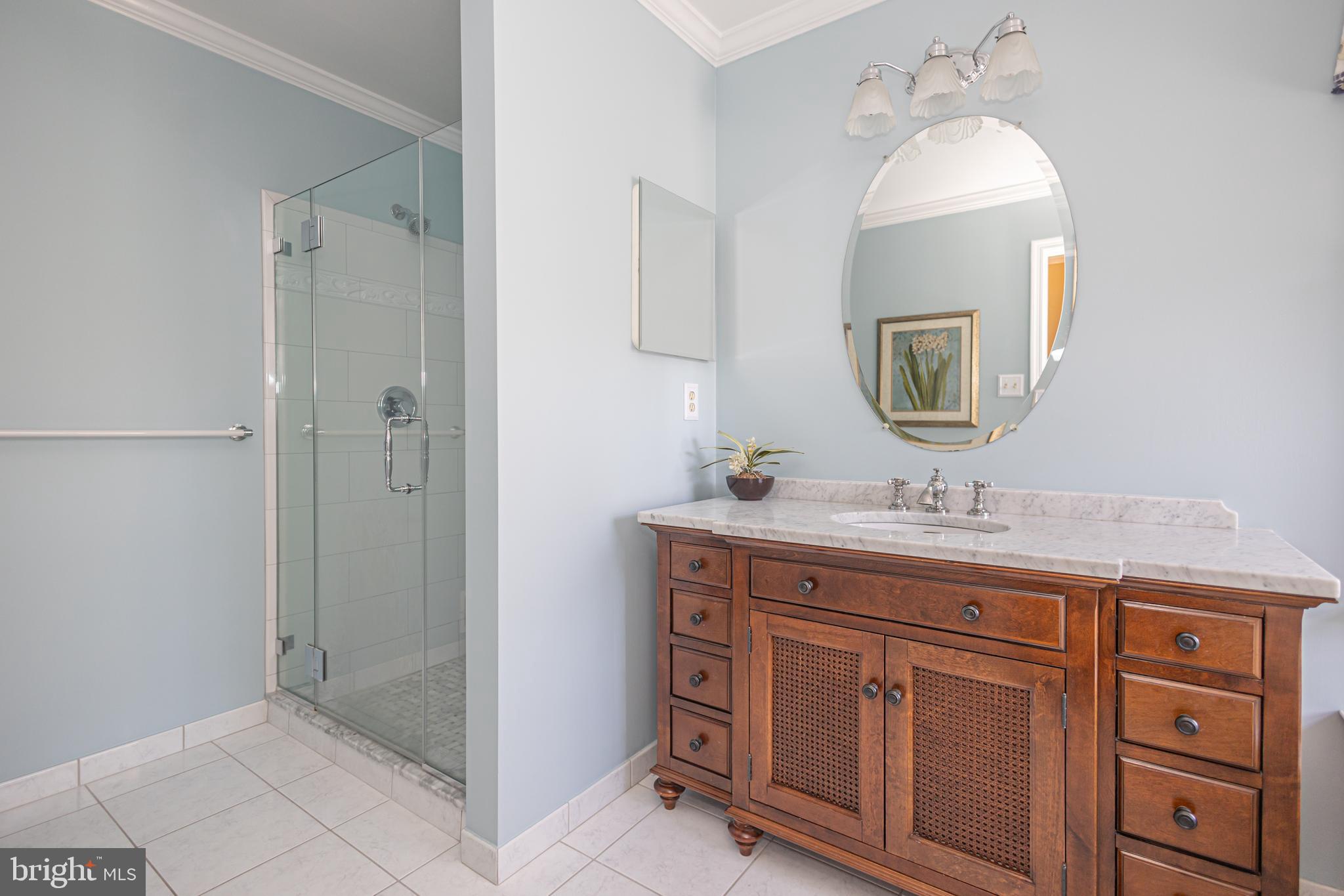 RIVERGATE - Residential