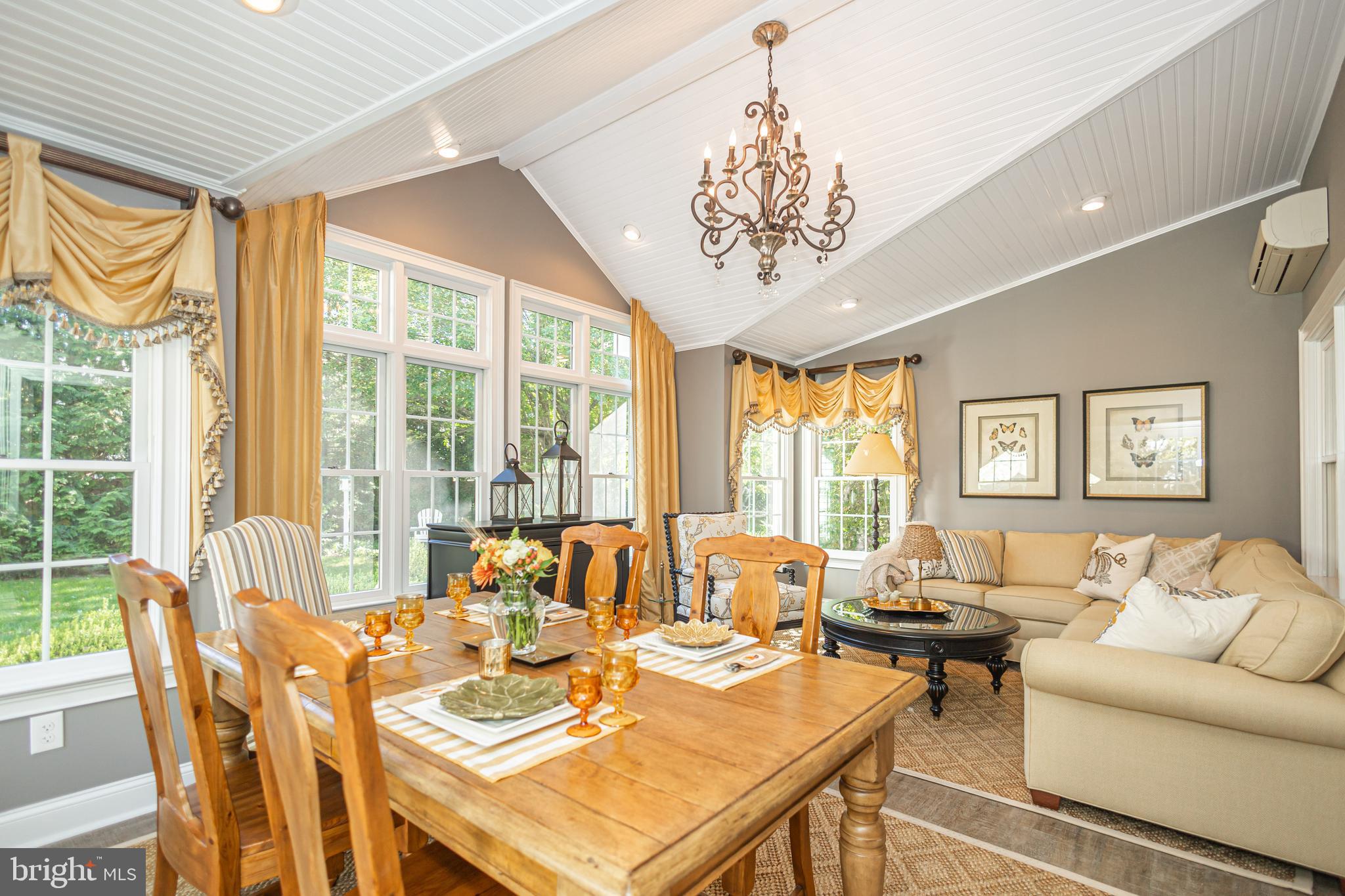 RIVERGATE - Residential