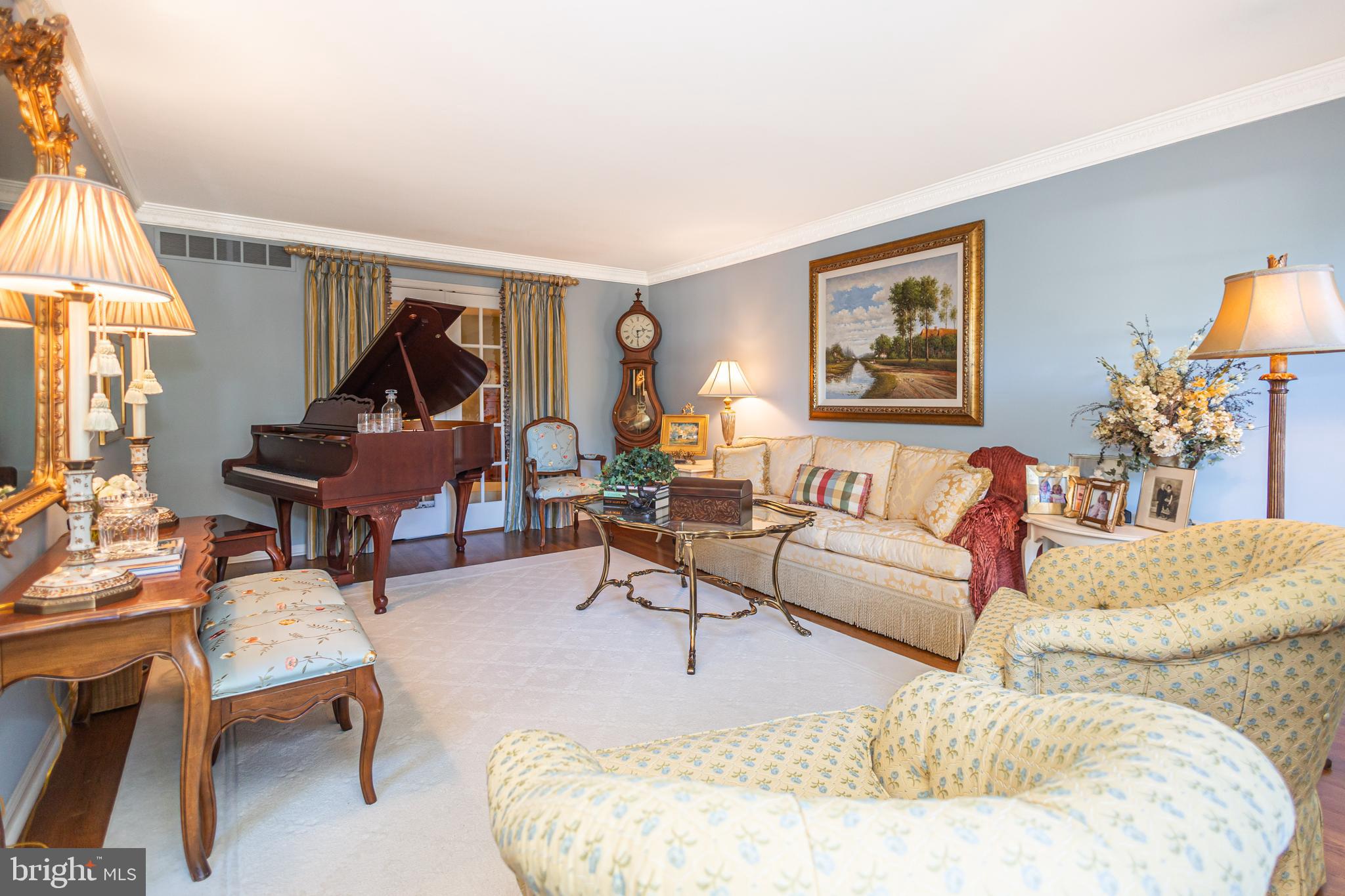 RIVERGATE - Residential