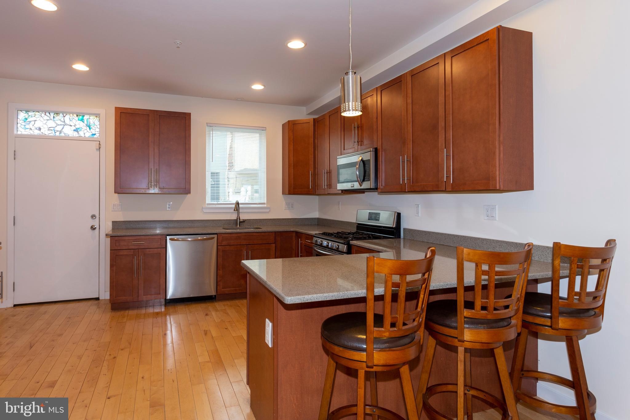 POINT BREEZE - Residential