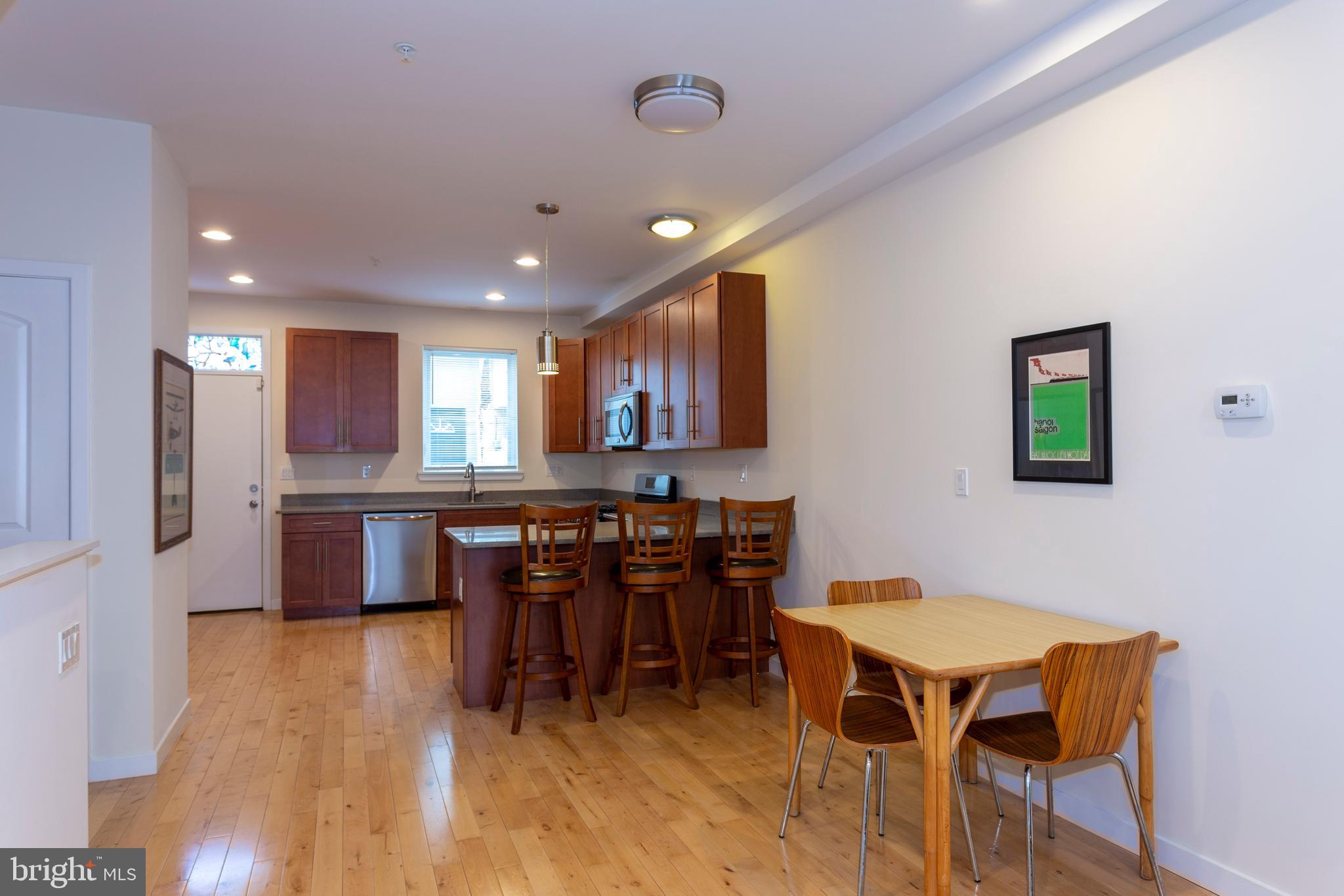 POINT BREEZE - Residential