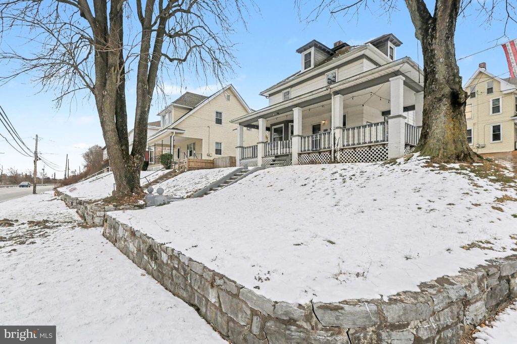 Photo of 301 S Enola Rd, ENOLA, PA 17025 (MLS # PACB2046542)