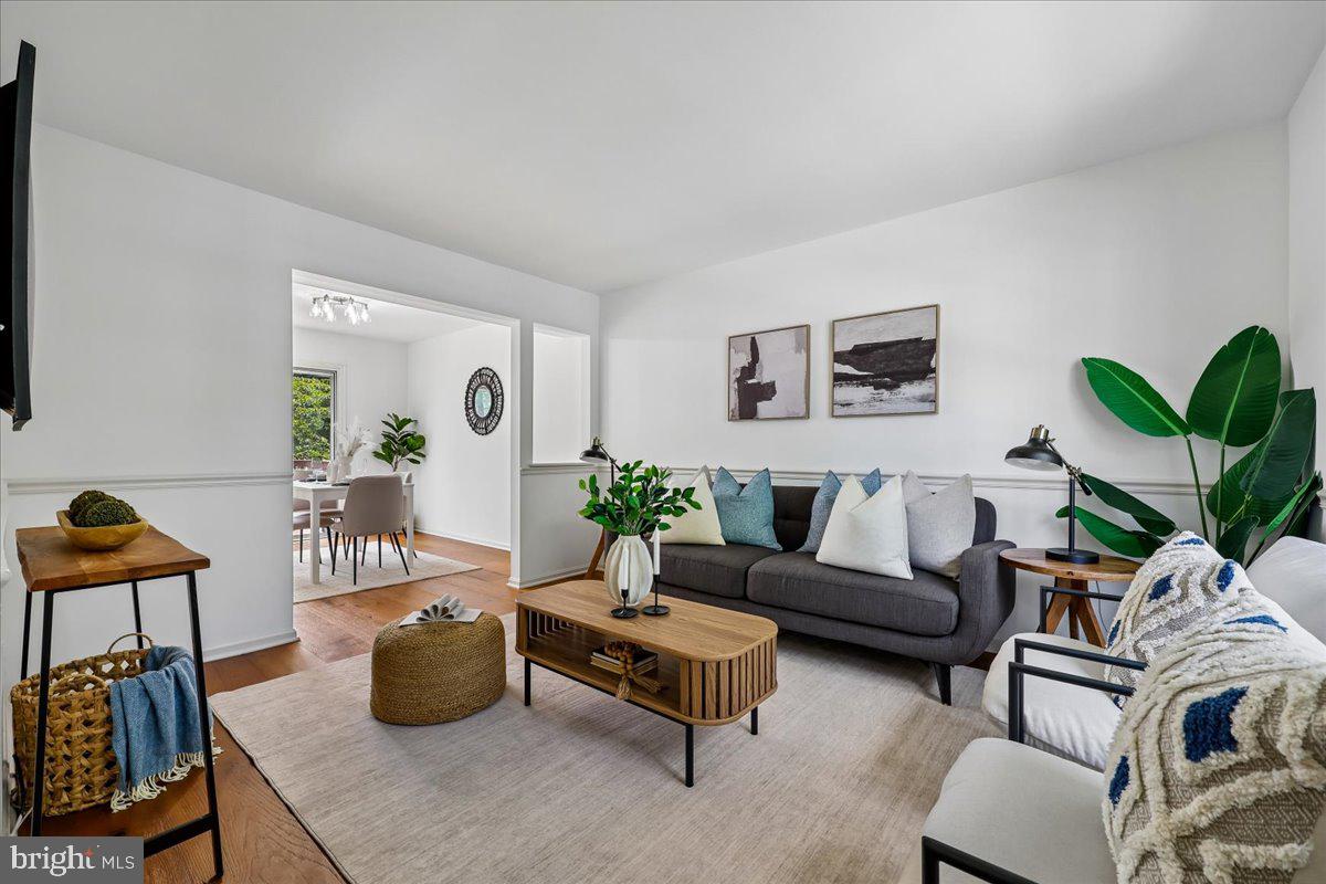 19327 HOTTINGER CIRCLE