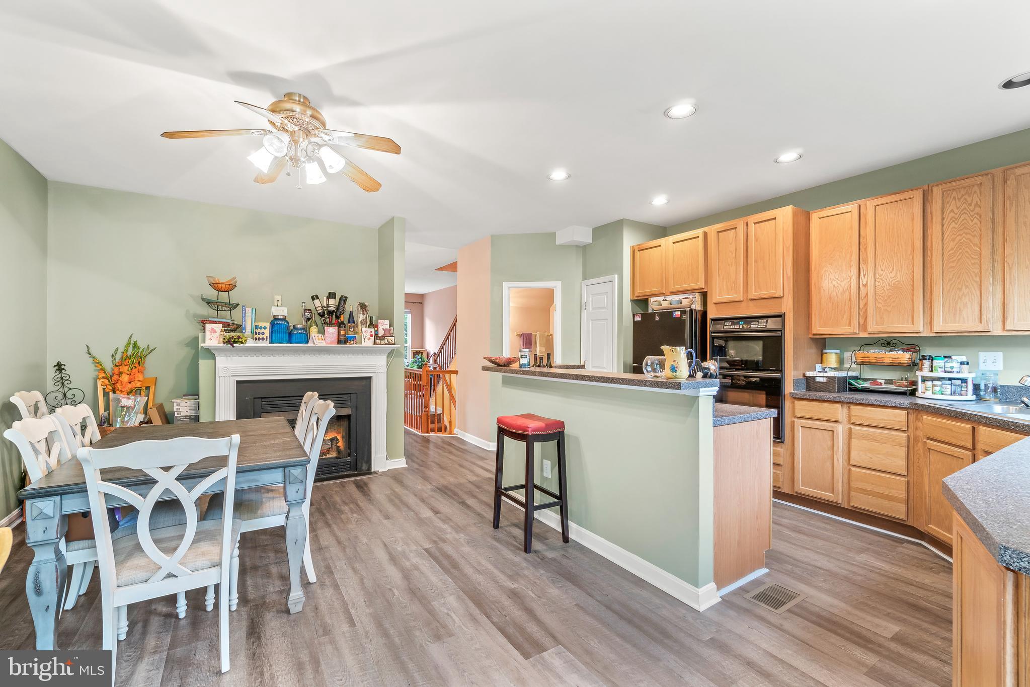 ASHBURN VILLAGE - Residential Lease