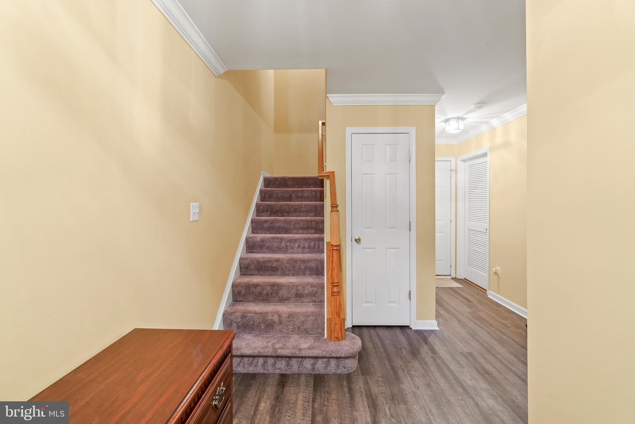 ASHBURN VILLAGE - Residential Lease