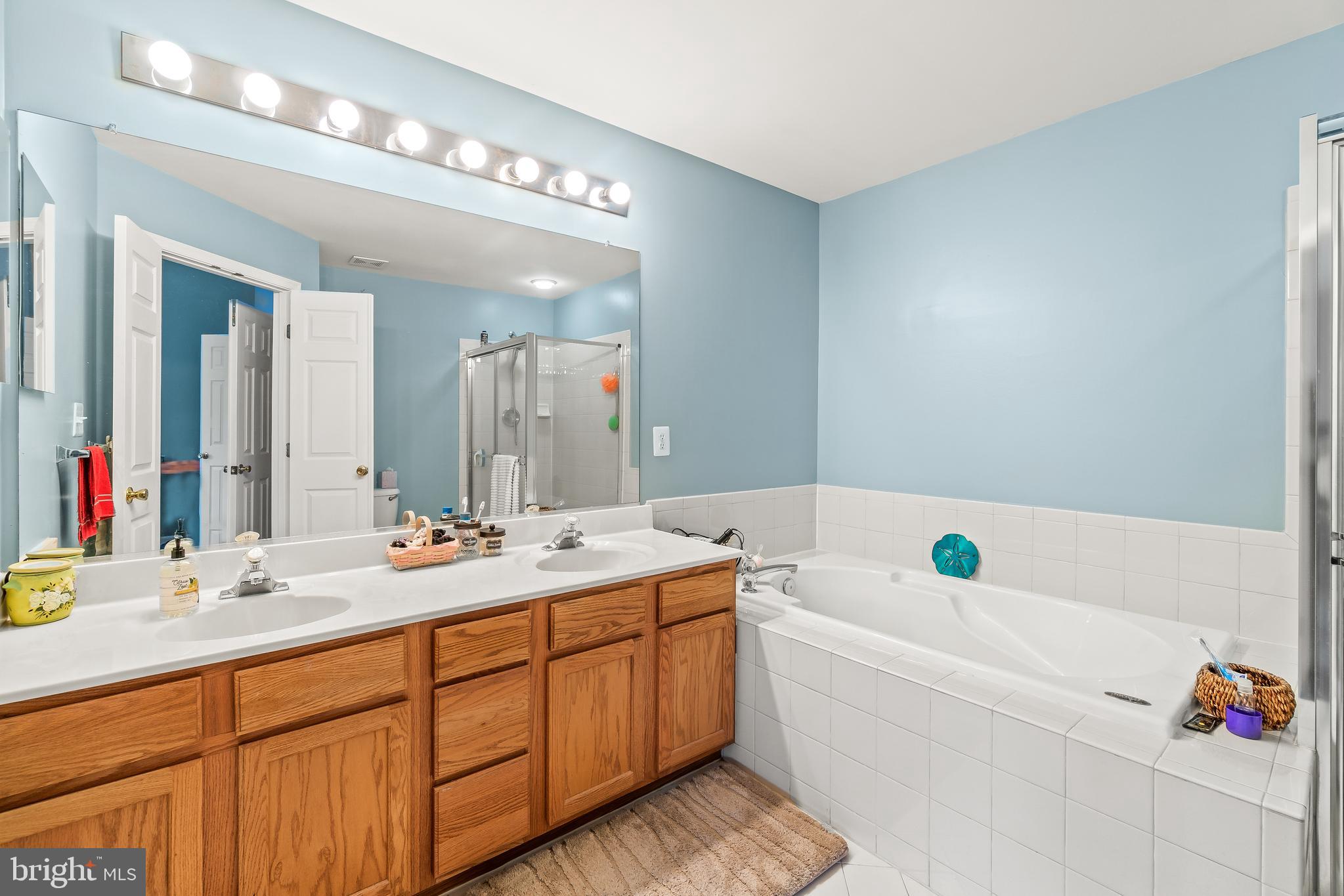 ASHBURN VILLAGE - Residential Lease