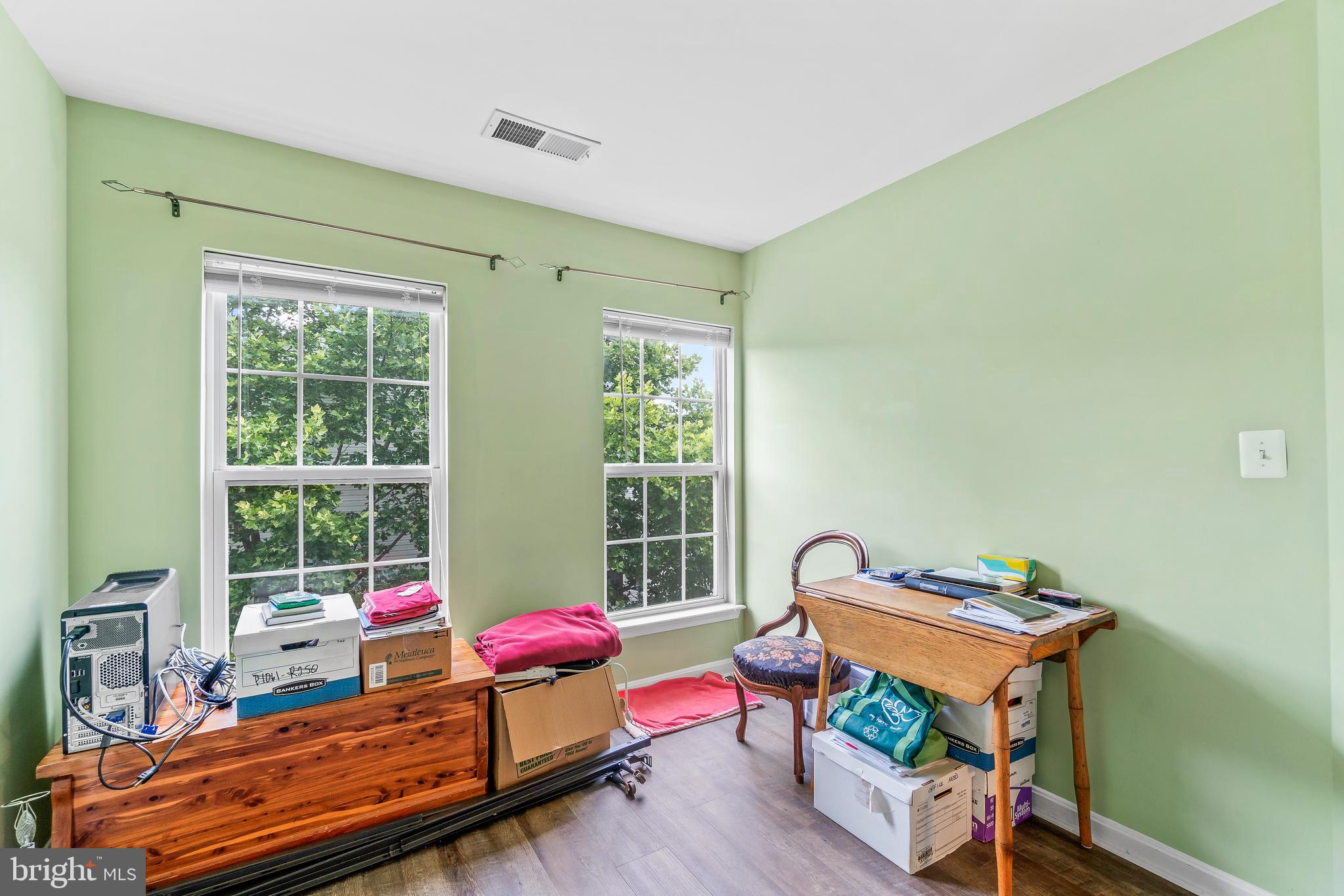 ASHBURN VILLAGE - Residential Lease