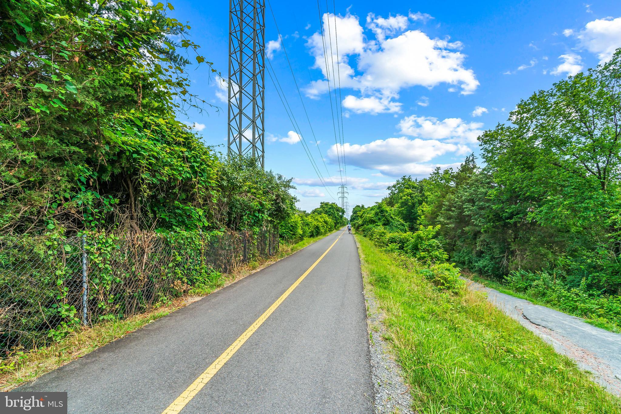 ASHBURN VILLAGE - Residential Lease