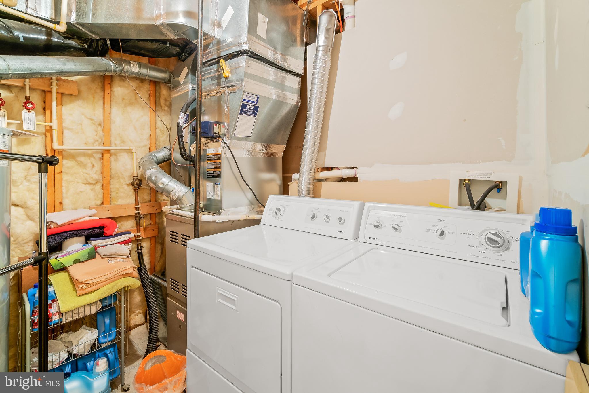 ASHBURN VILLAGE - Residential Lease