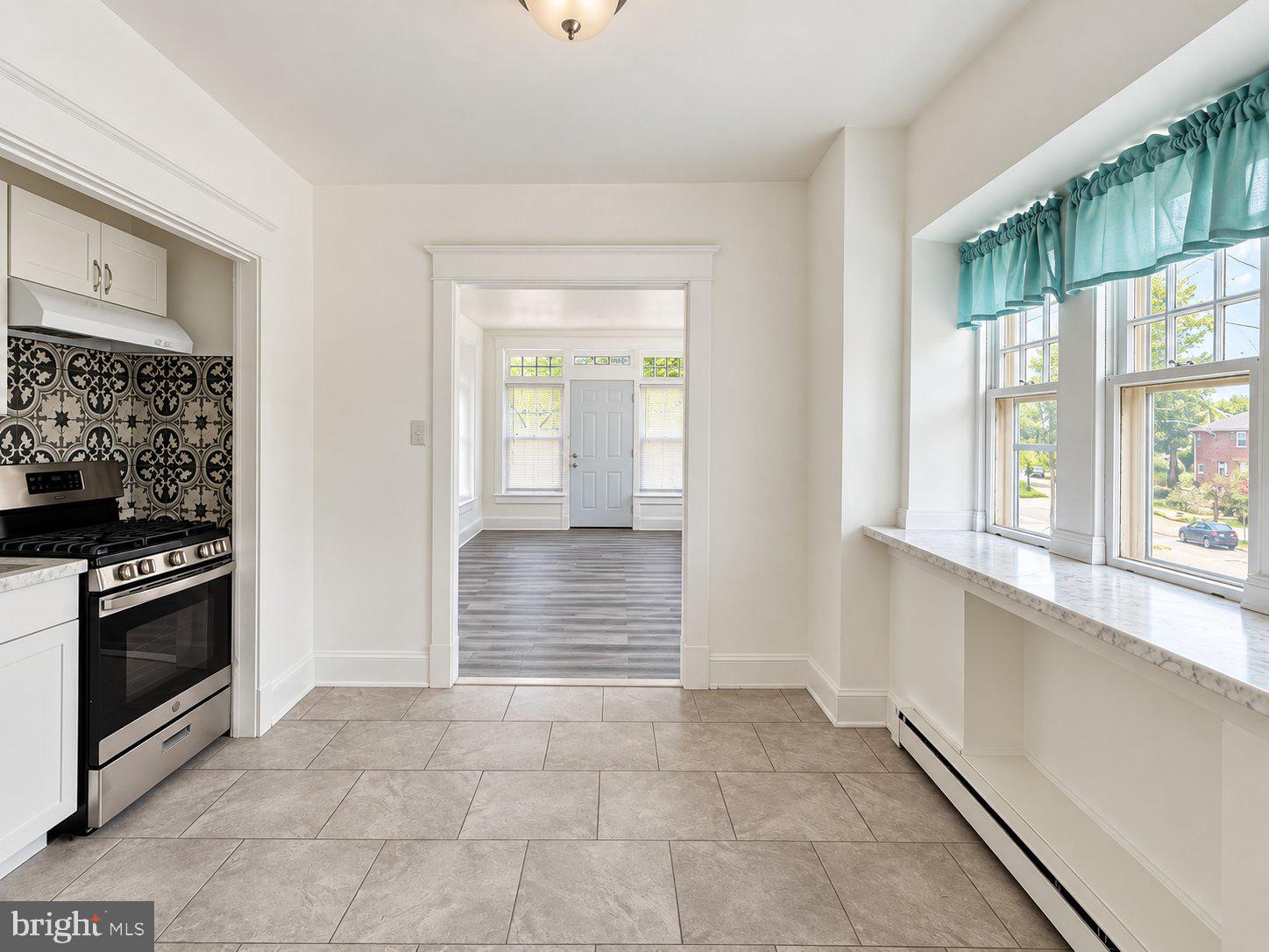 6601 BLAKEMORE