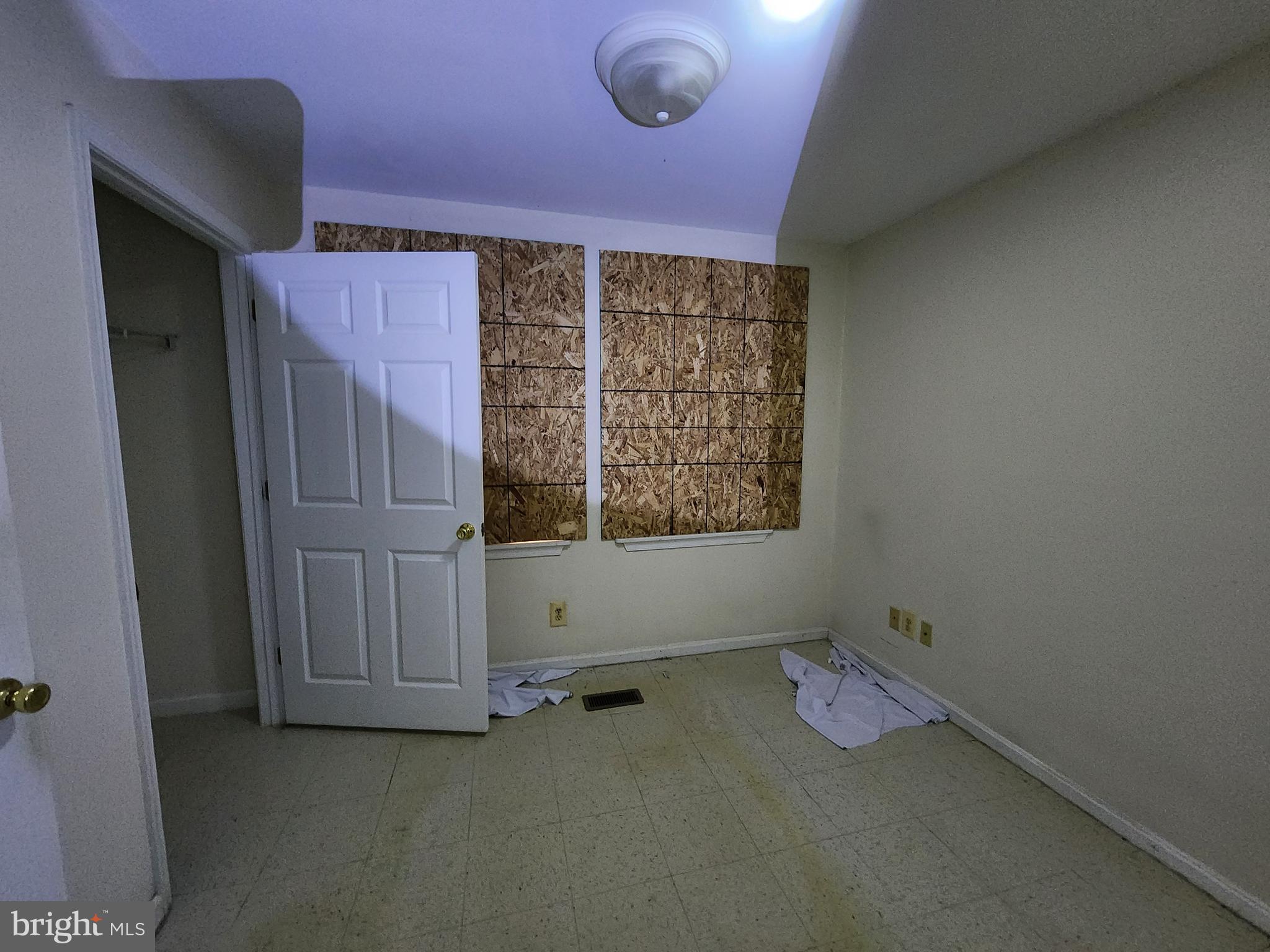 SANDTOWN-WINCHESTER - Residential