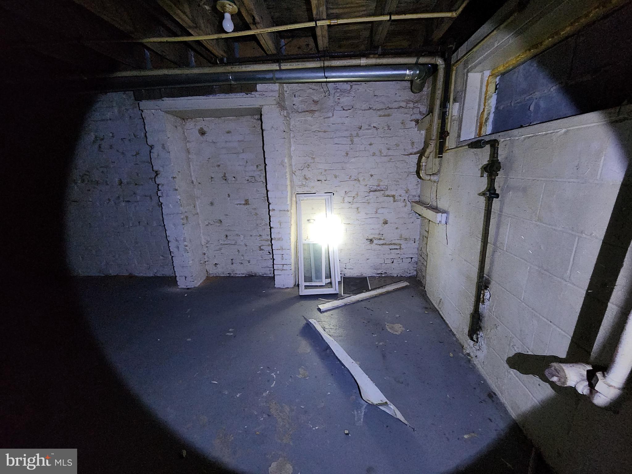 SANDTOWN-WINCHESTER - Residential