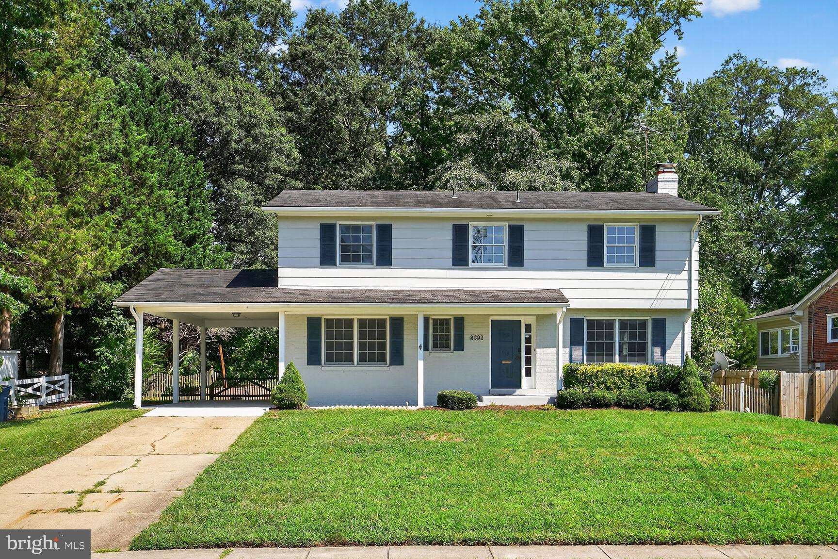8303 FORT HUNT ROAD